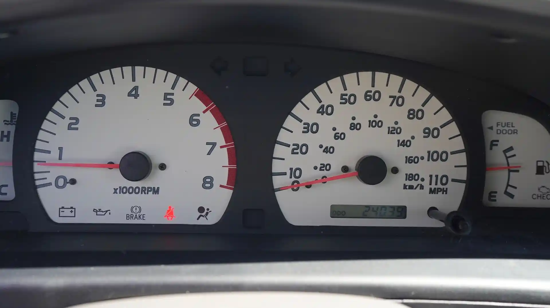 27k Mi. 2004 Toyota Tacoma Xtracab 4×4