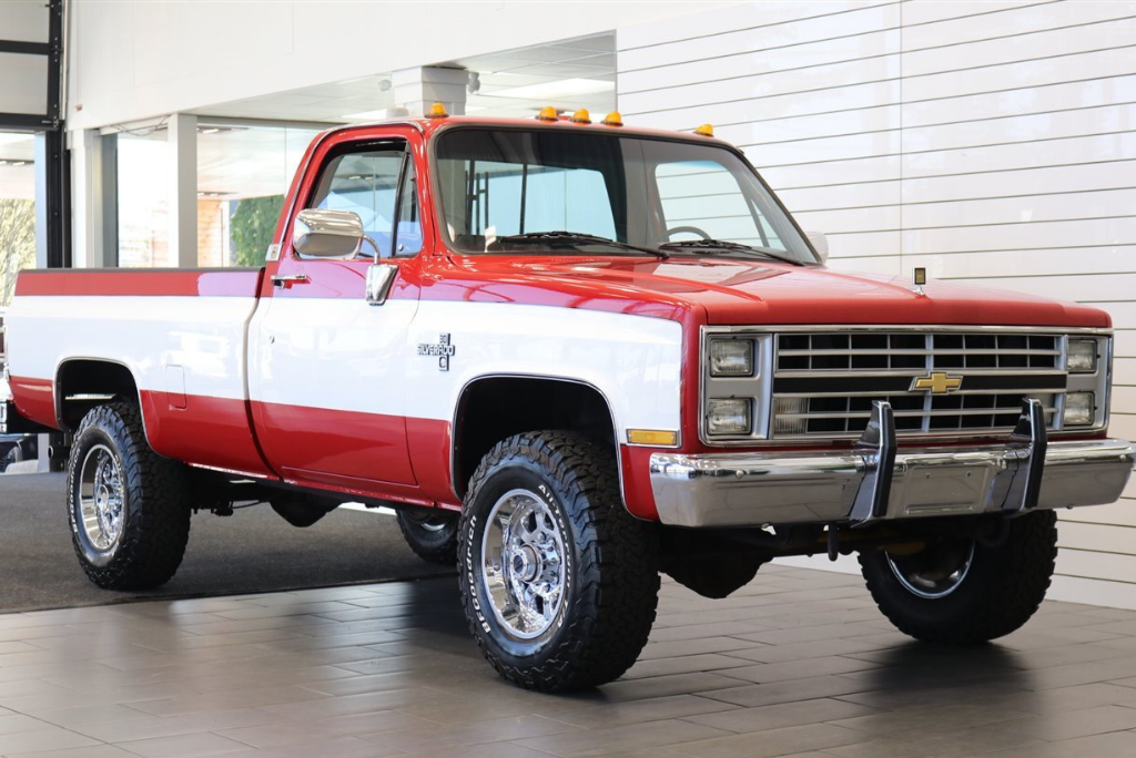 1985-chevy-k30-silverado-for-sale-01