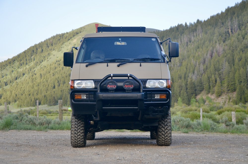 1997-mitsubishi-delica-l300-starwagon-for-sale-03