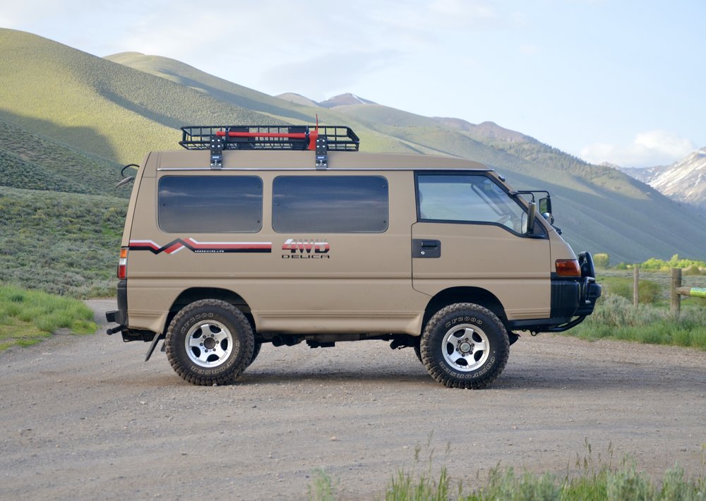 1997-mitsubishi-delica-l300-starwagon-for-sale-05