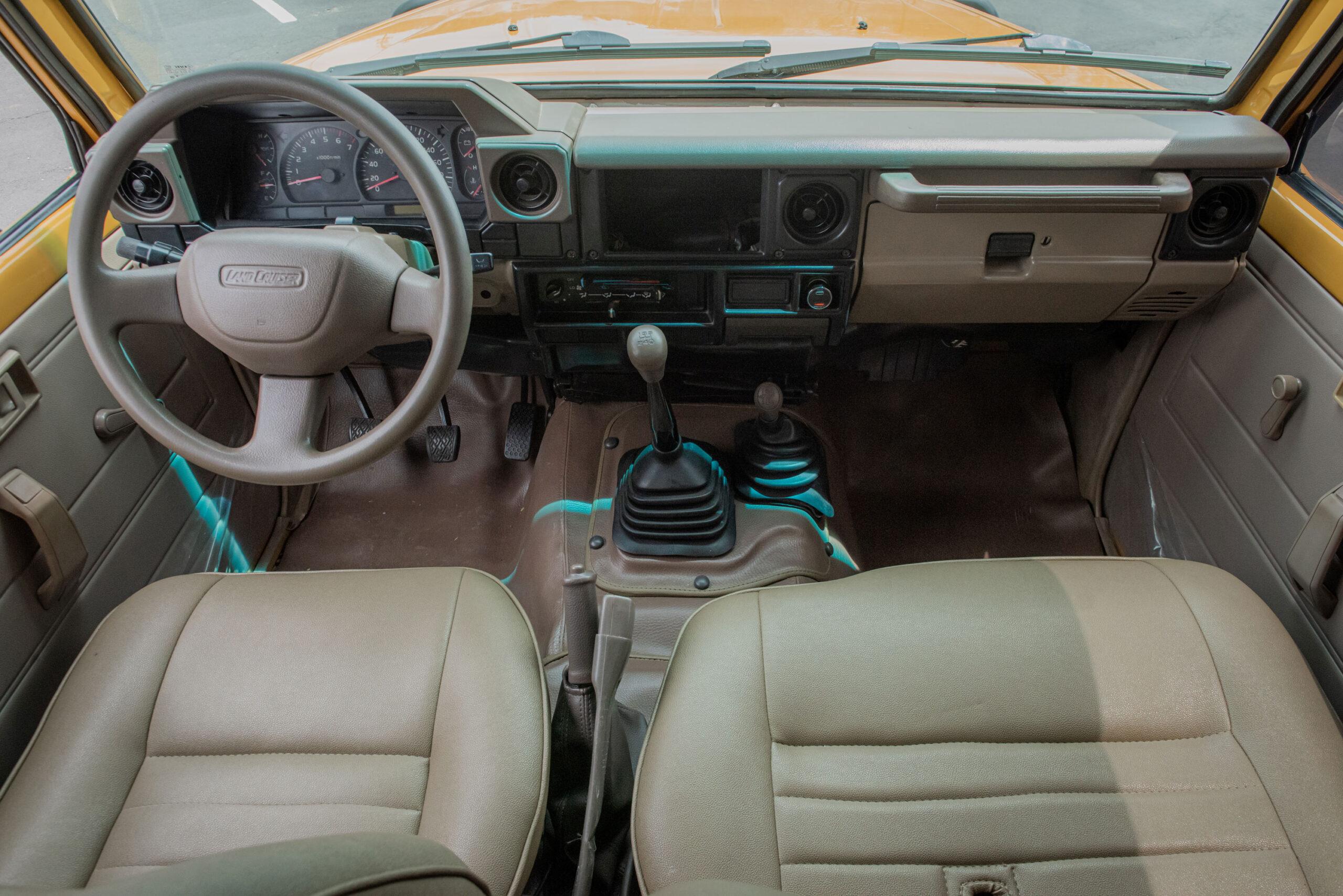 1994-toyota-land-cruiser-FZJ75-for-sale-36