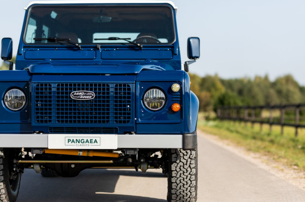 pangaea-land-rover-defender-td5-02