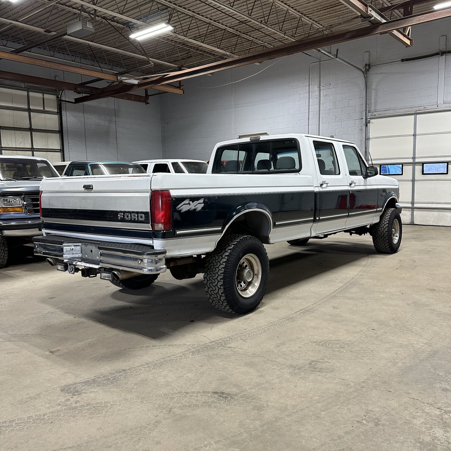 1993-ford-f350-for-sale-in-indiana-03