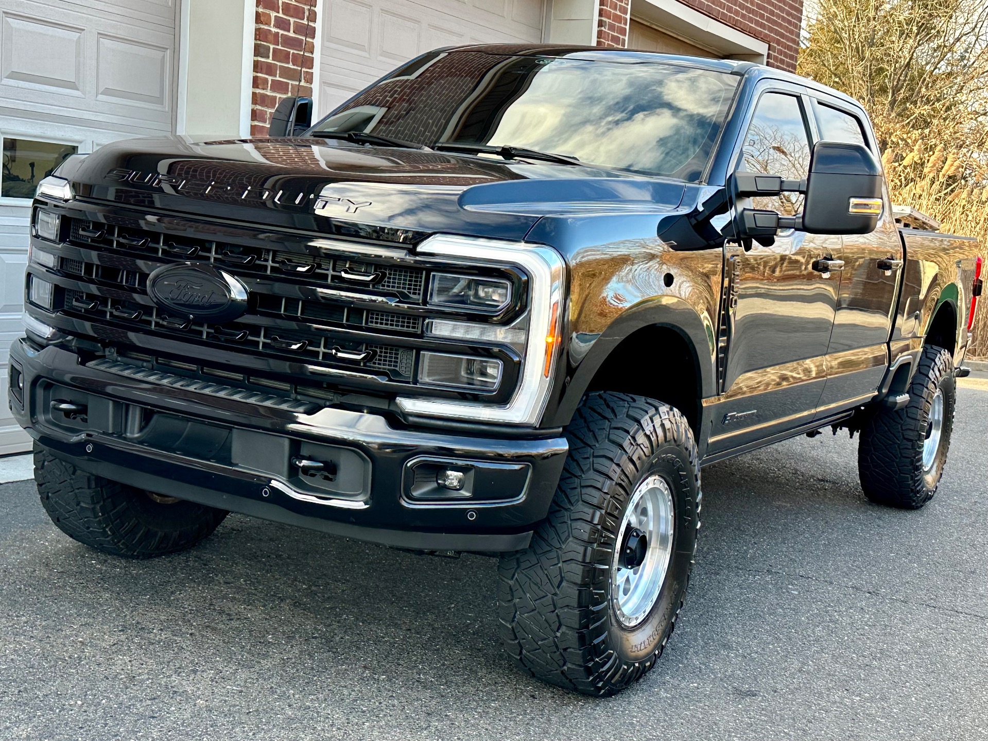 Used-2024-Ford-F-250-Super-Duty-Platinum-1733843452 (2)