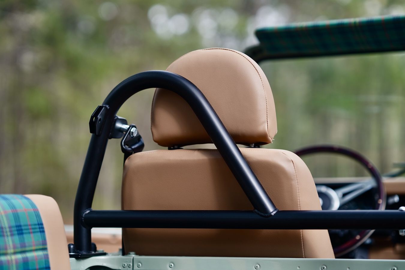 1988-land-rover-defender-90-castle-hayne-beach-cruiser-for-sale-34