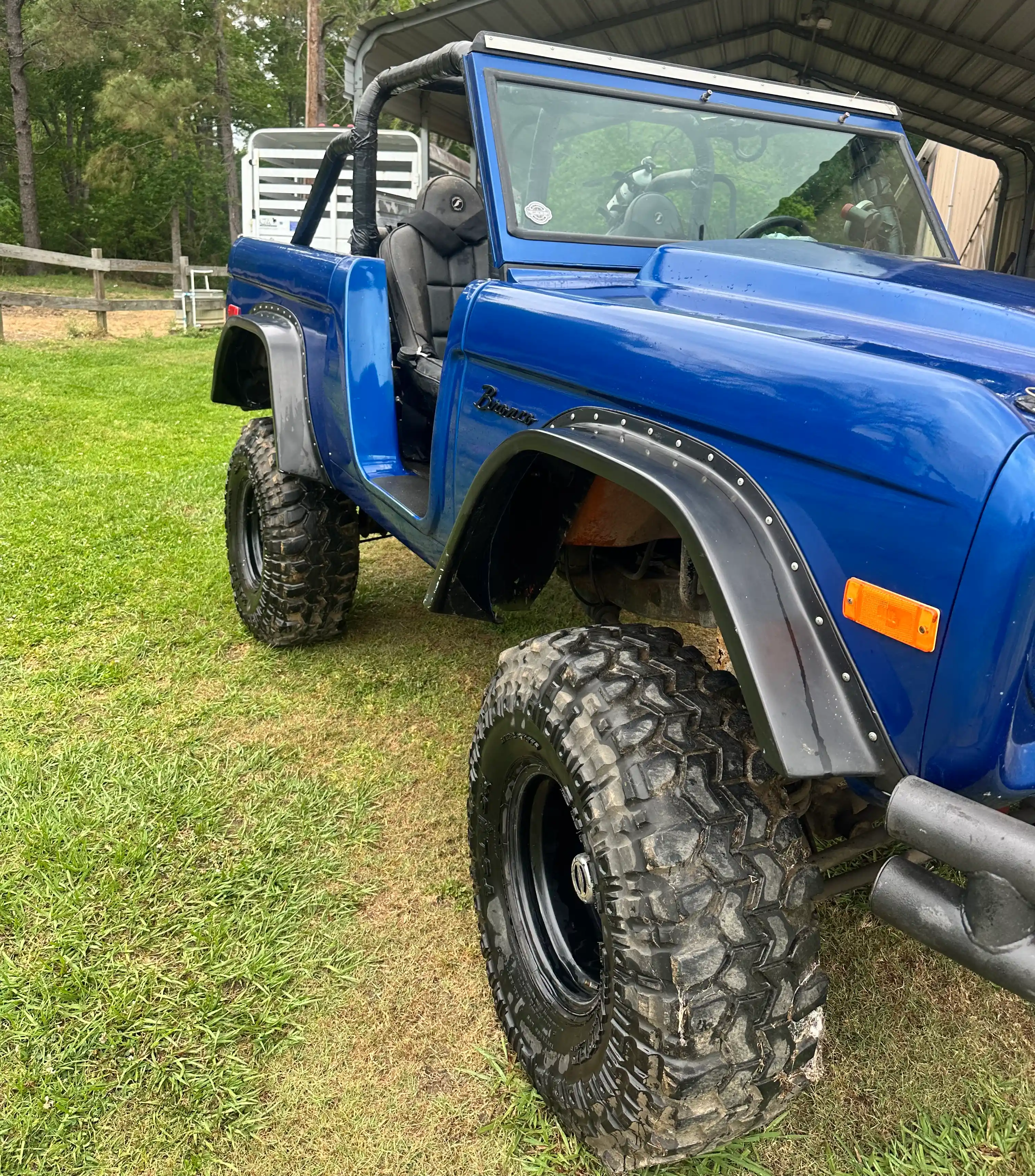 1974-ford-bronco-for-sale-03