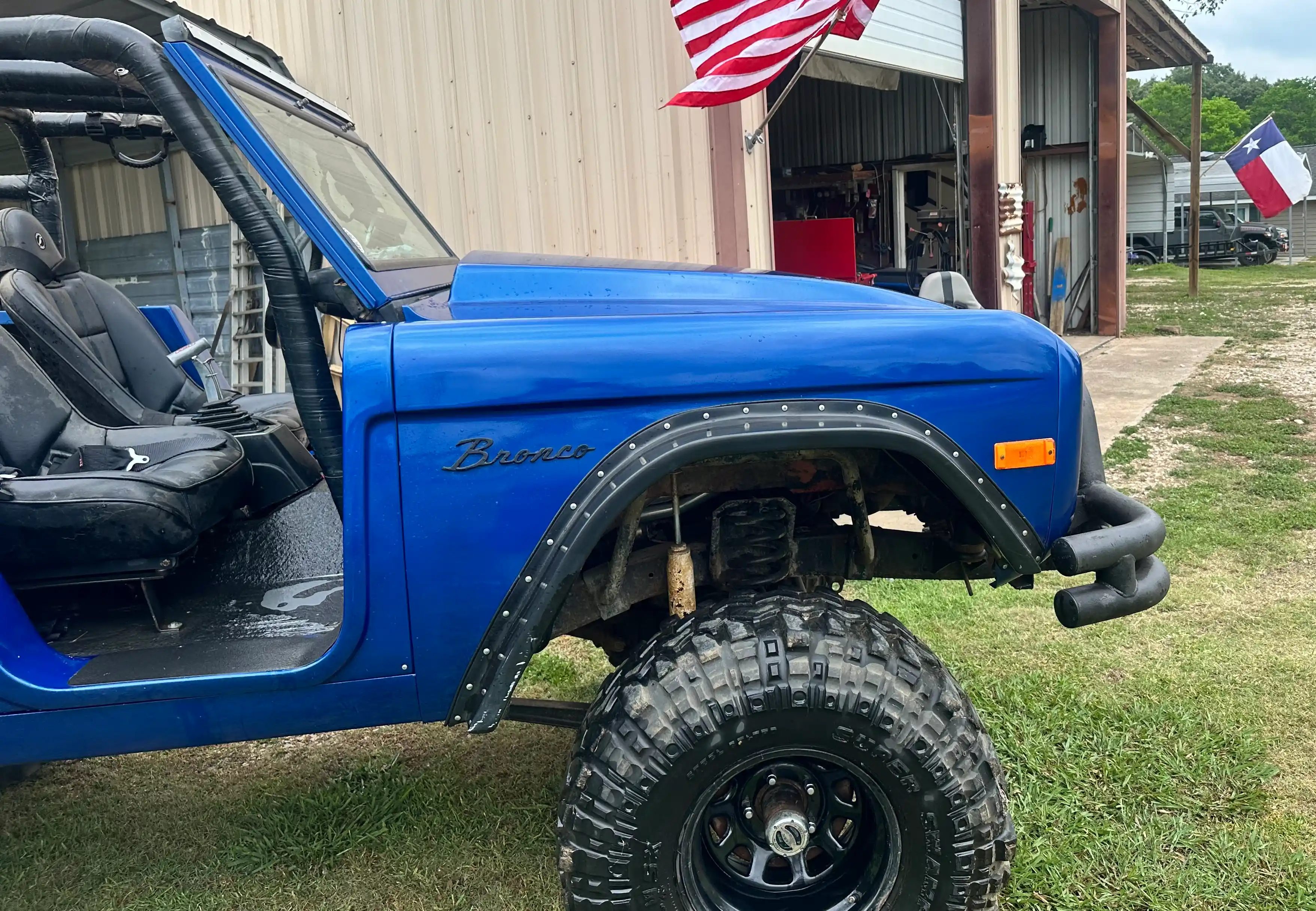 1974-ford-bronco-for-sale-04