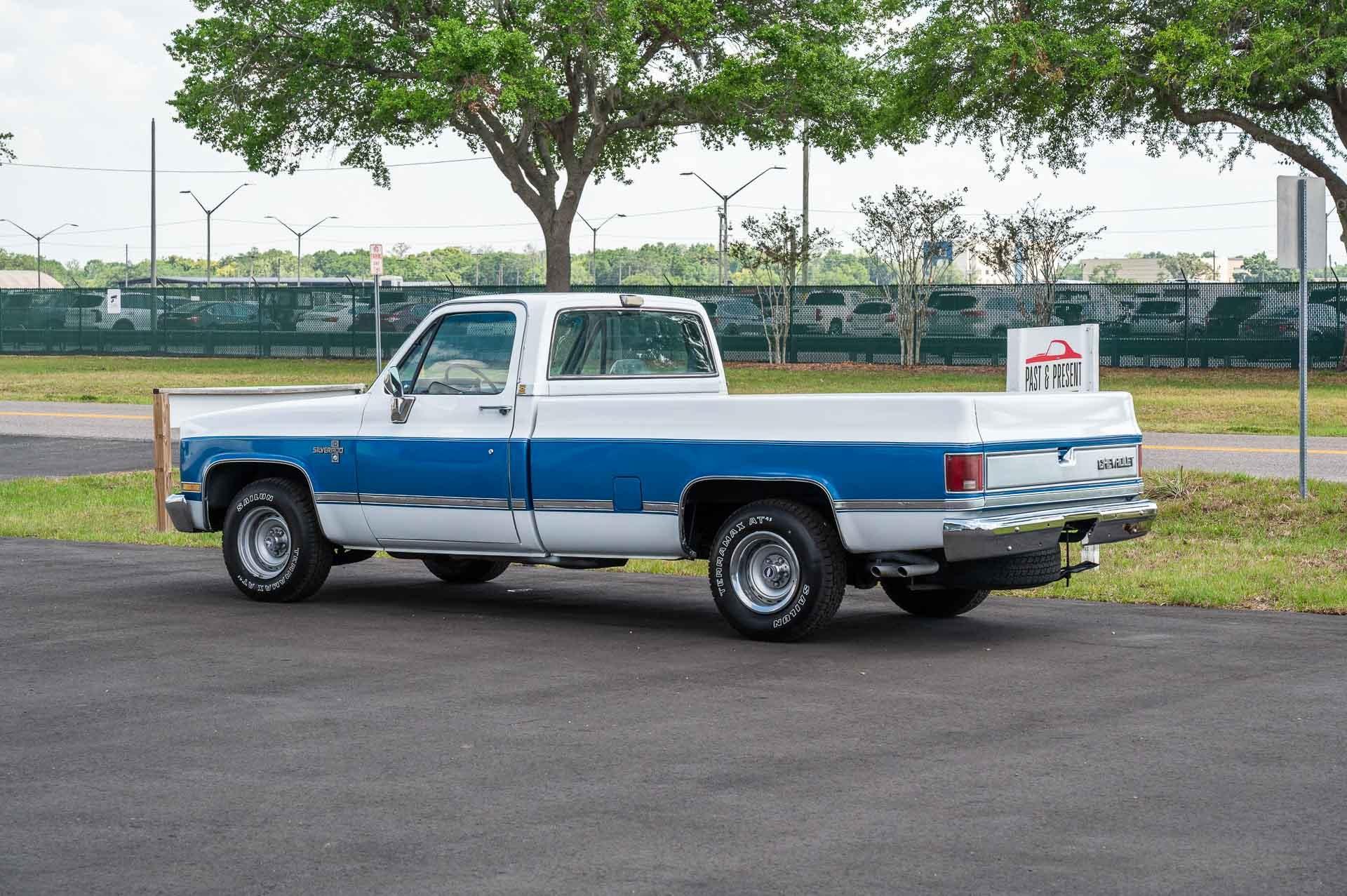 1986-chevrolet-c10-silverado-for-sale-03
