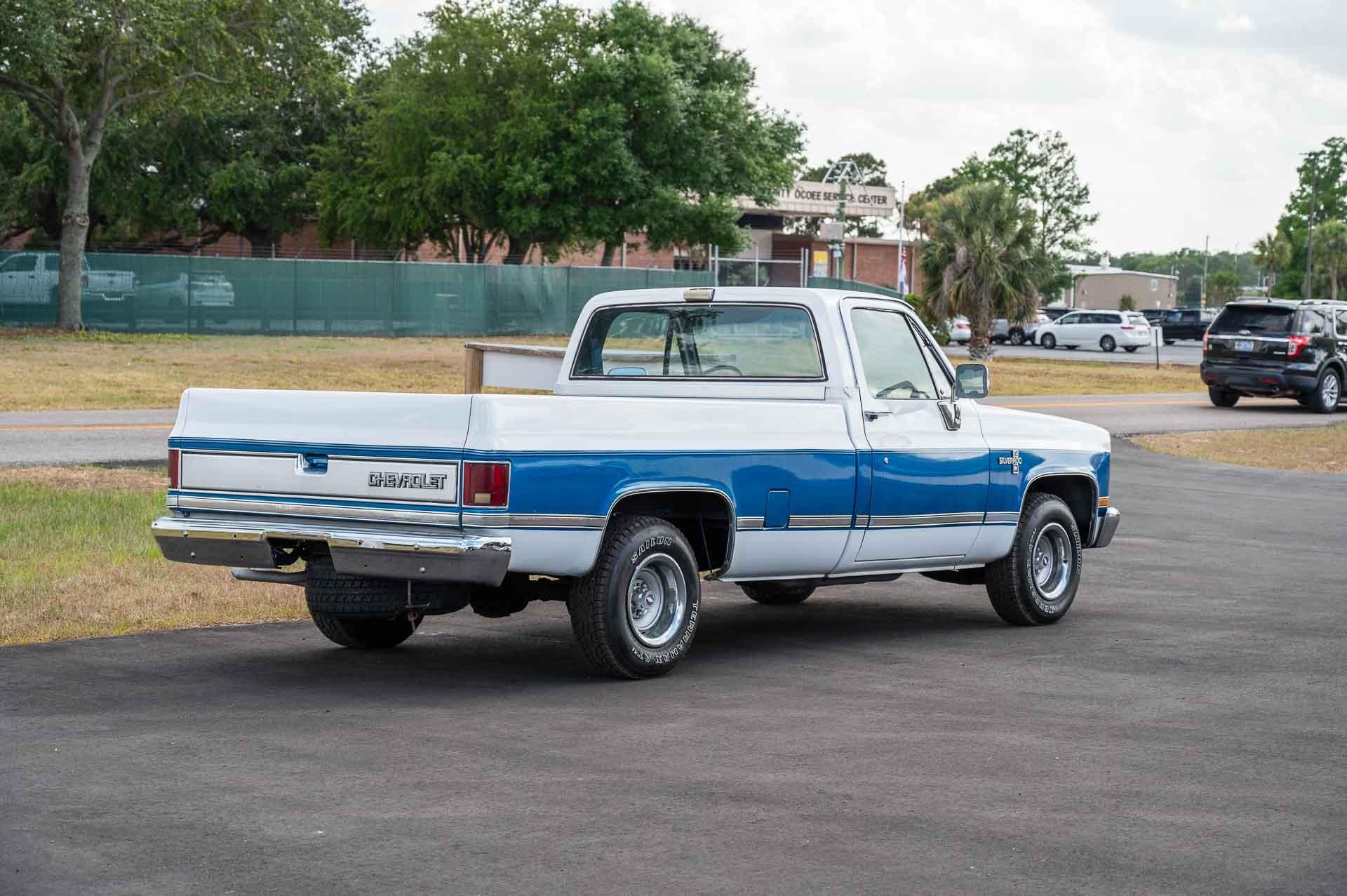 1986-chevrolet-c10-silverado-for-sale-05