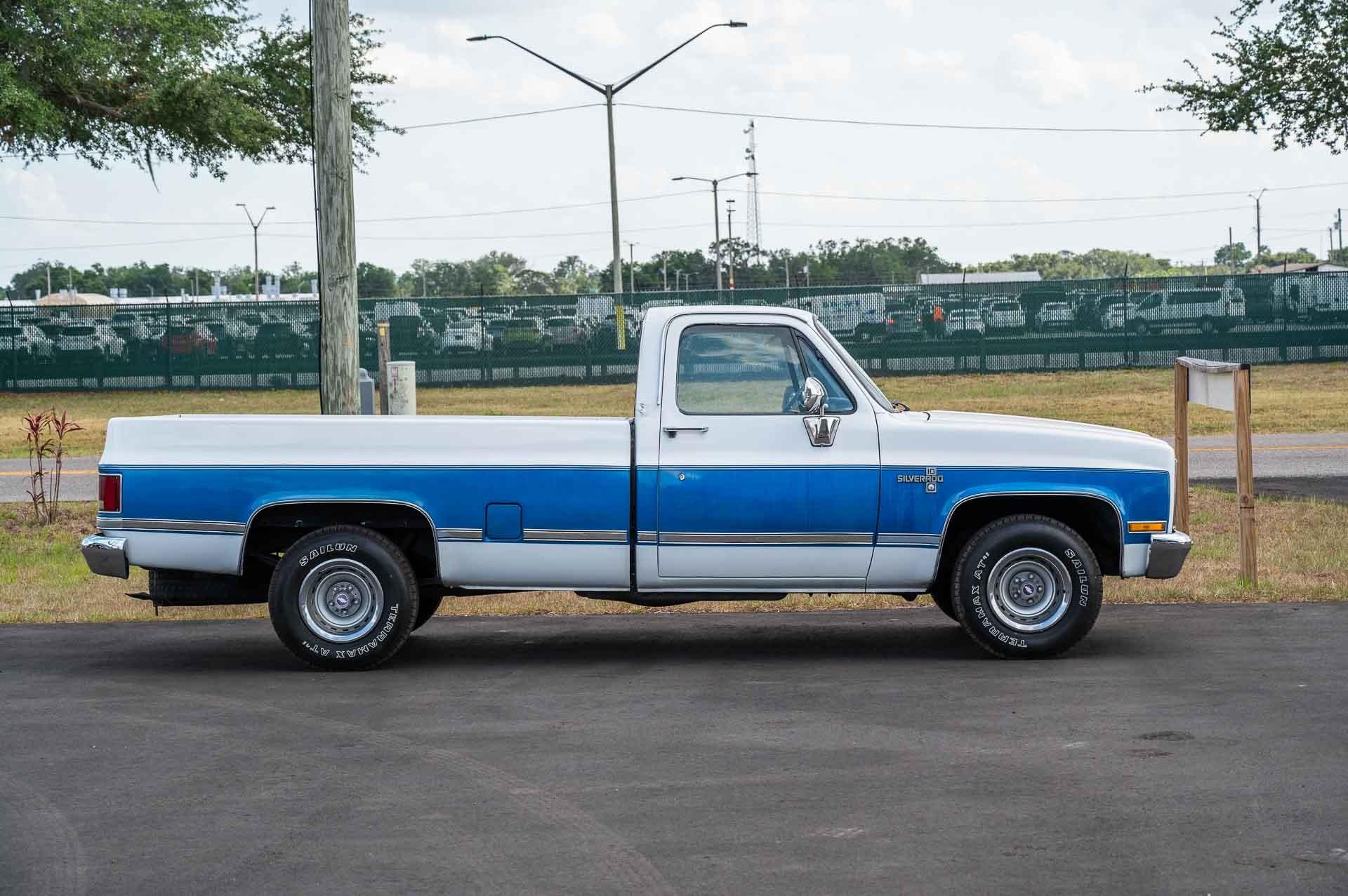 1986-chevrolet-c10-silverado-for-sale-06