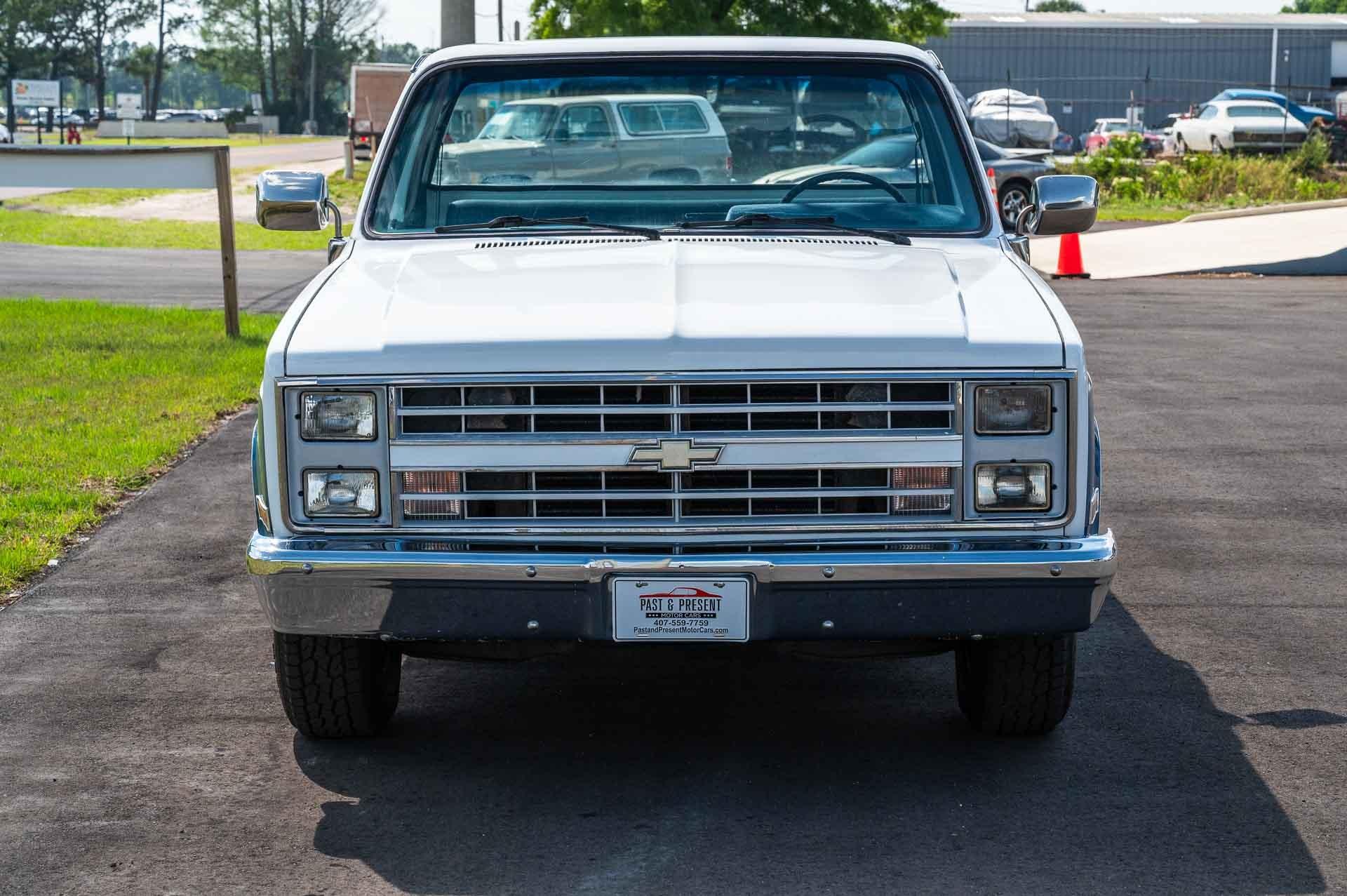1986-chevrolet-c10-silverado-for-sale-08