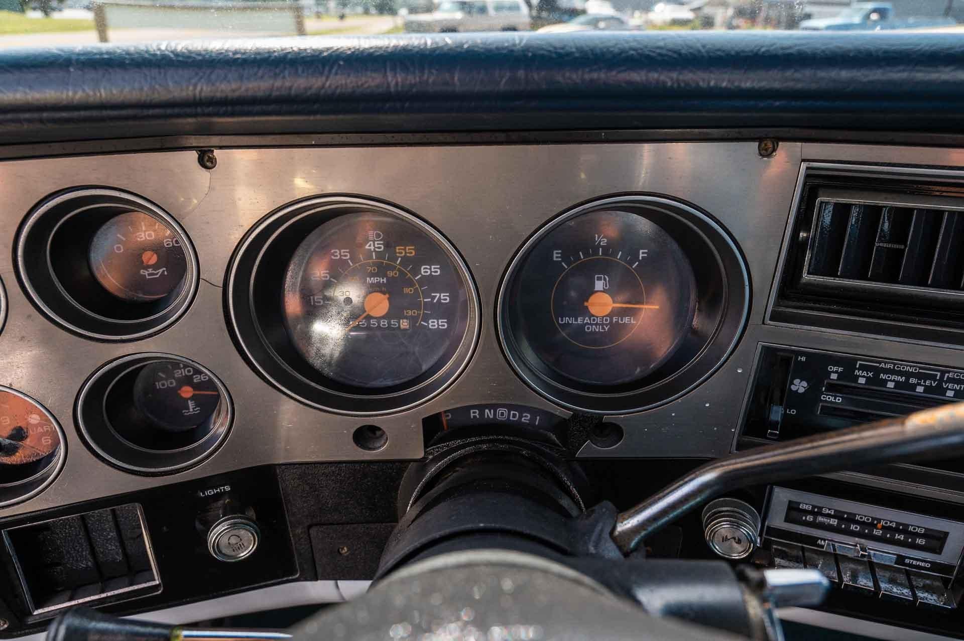 1986-chevrolet-c10-silverado-for-sale-22