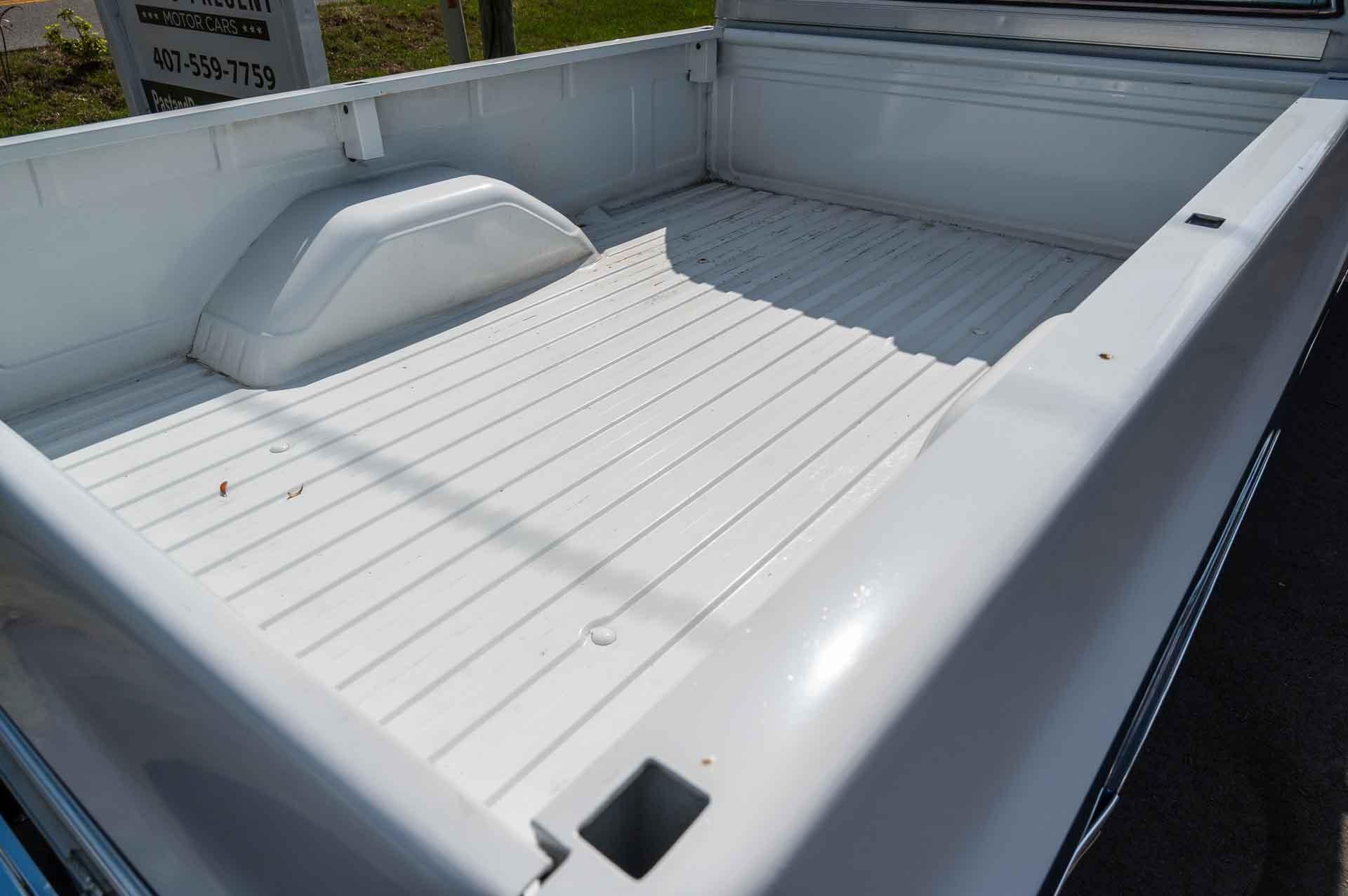 1986-chevrolet-c10-silverado-for-sale-24