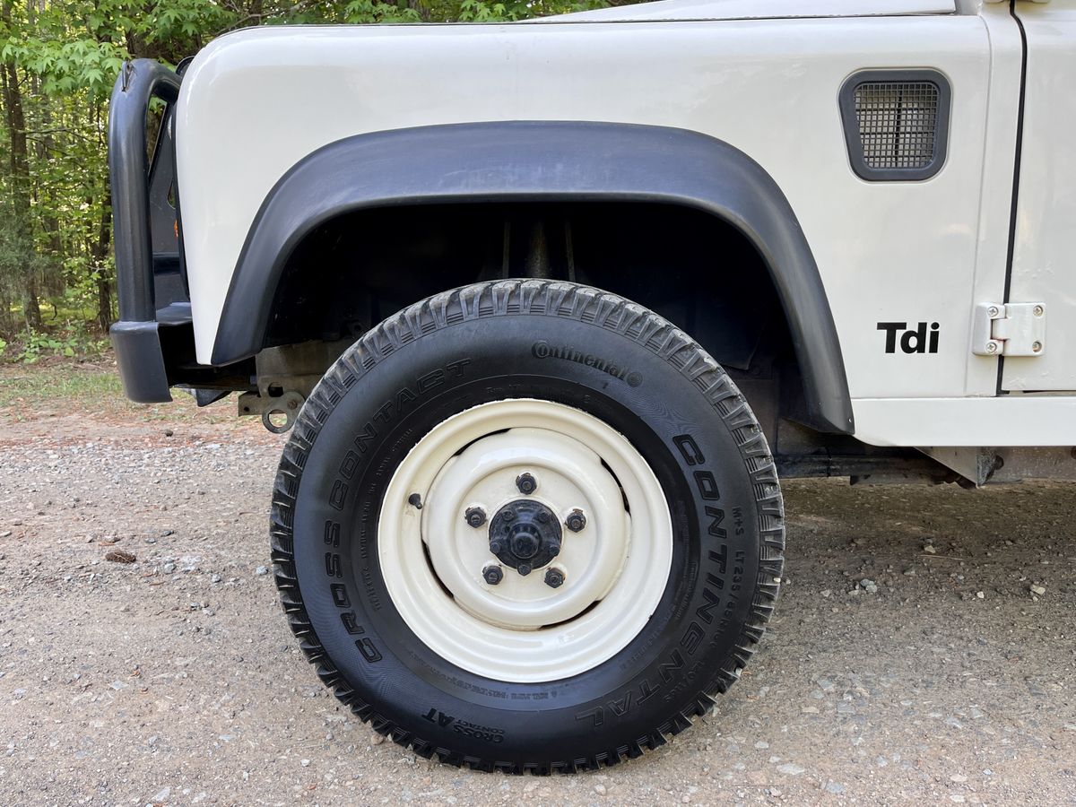 1993-land-rover-defender-110-durham-nc-for-sale-28