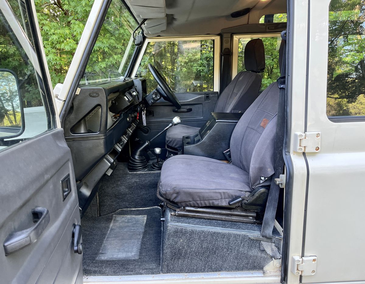 1993-land-rover-defender-110-durham-nc-for-sale-32