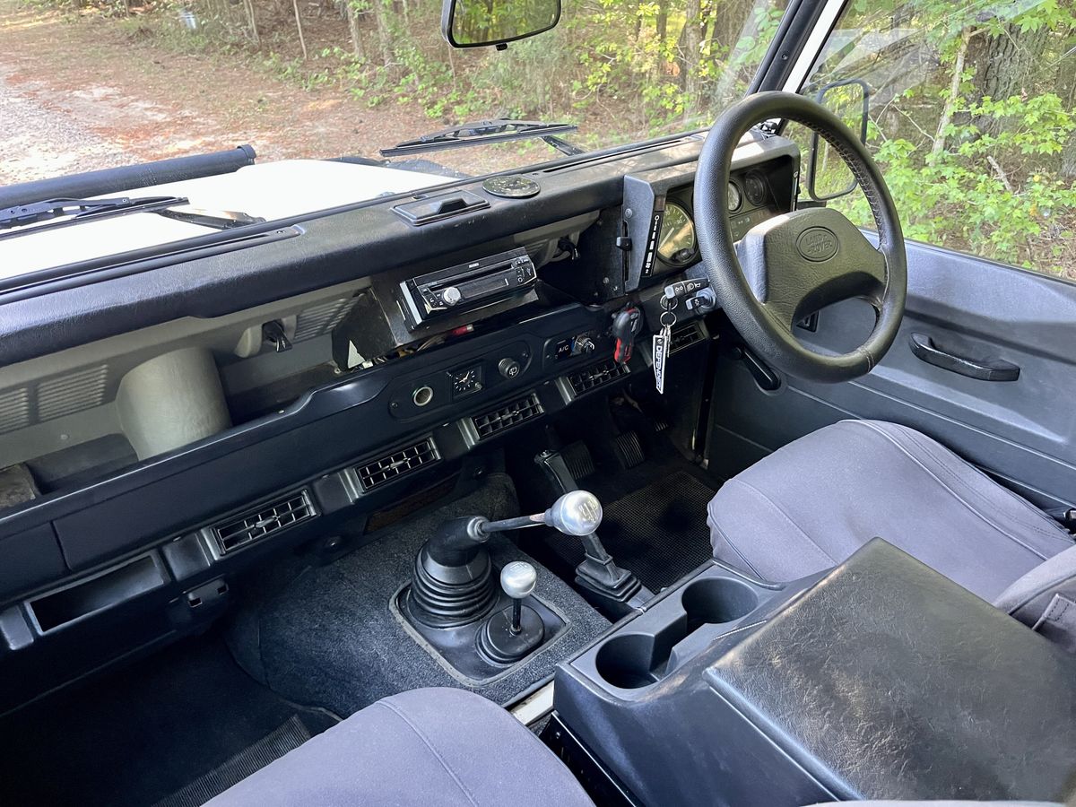 1993-land-rover-defender-110-durham-nc-for-sale-38