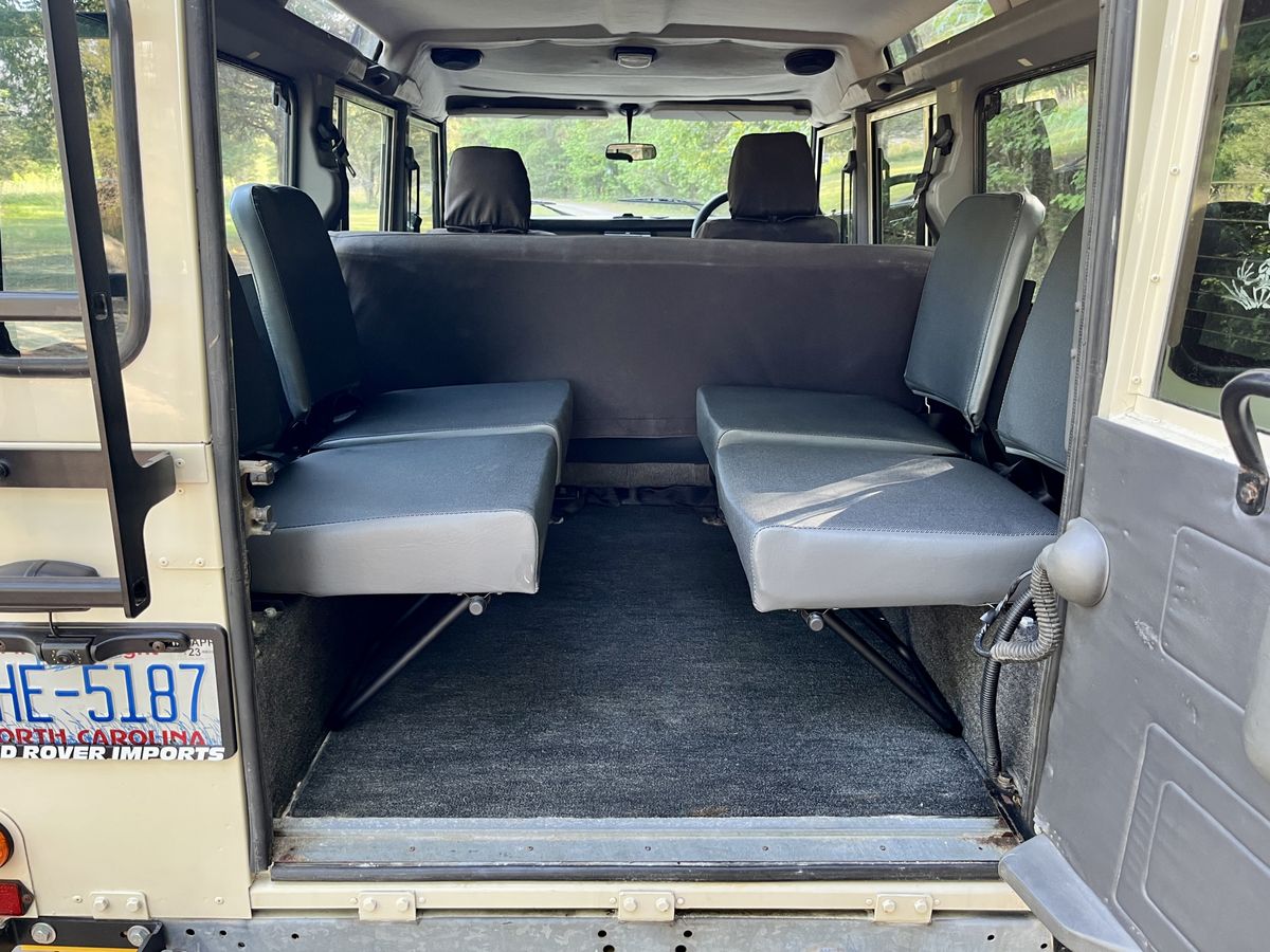 1993-land-rover-defender-110-durham-nc-for-sale-42