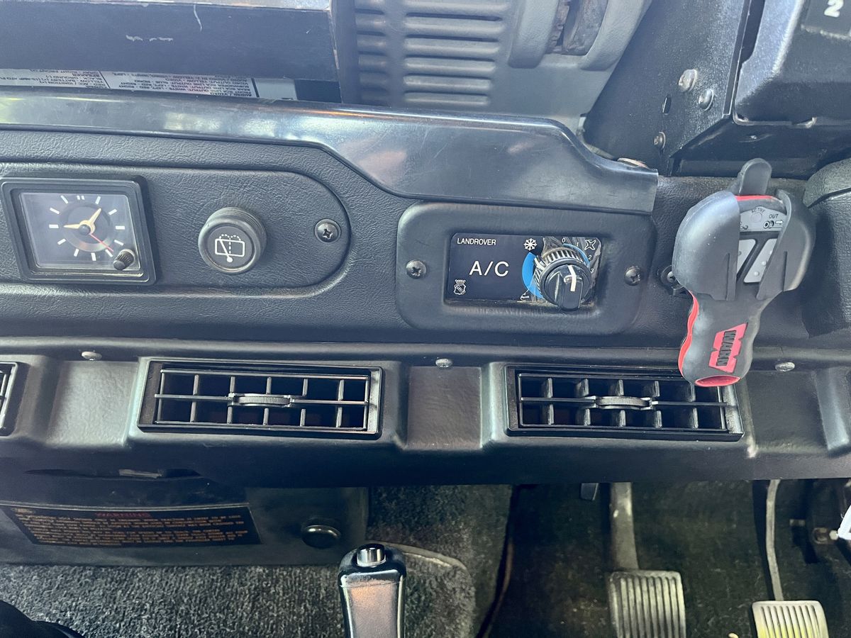1993-land-rover-defender-110-durham-nc-for-sale-49