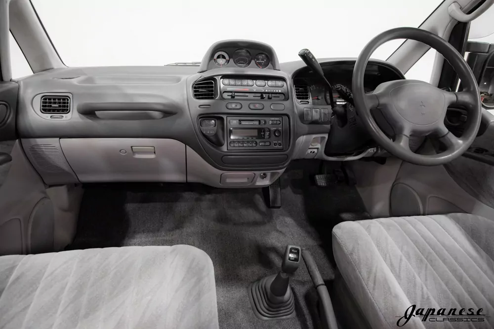 1994-mitsubishi-delica-for-sale-in-richmond-09