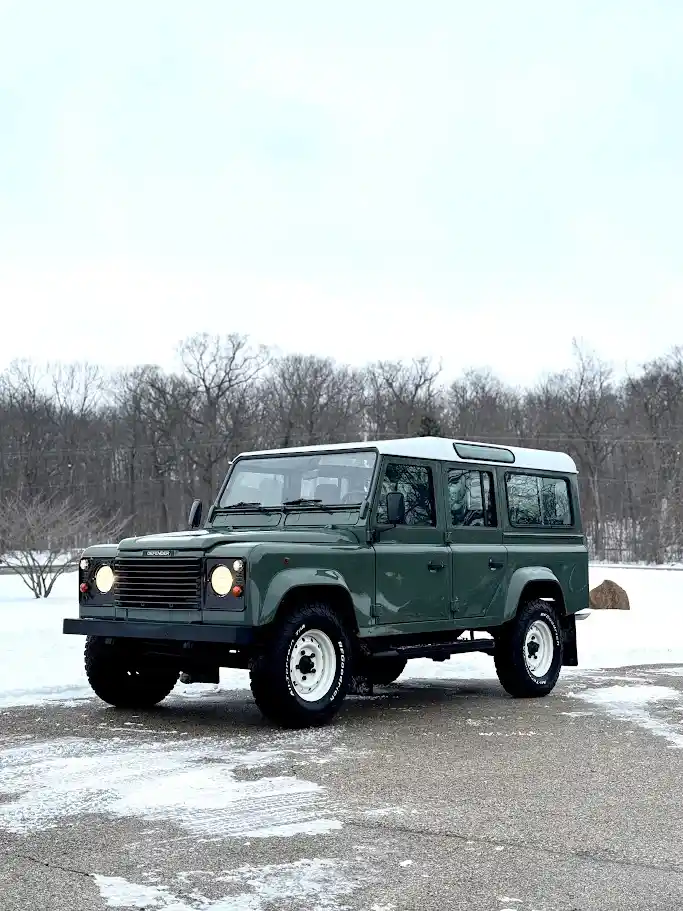 1996-land-rover-defender-110-300tdi-for-sale-13