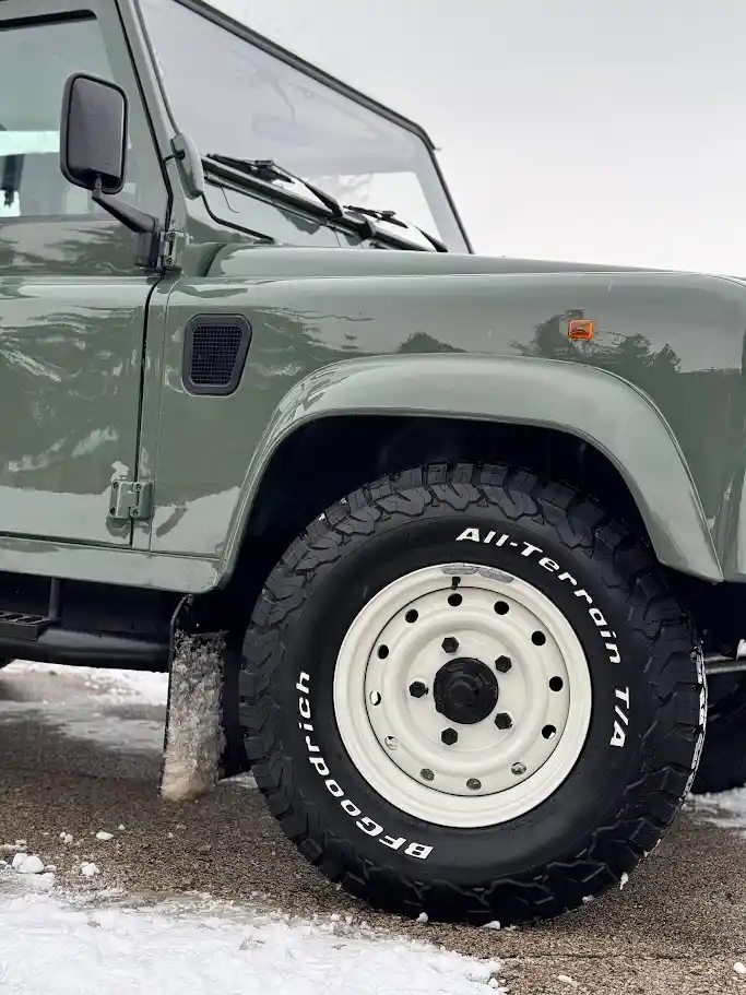 1996-land-rover-defender-110-300tdi-for-sale-15