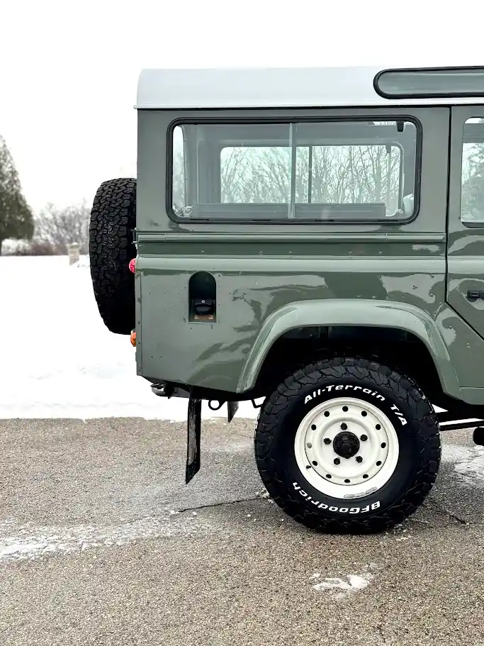 1996-land-rover-defender-110-300tdi-for-sale-21