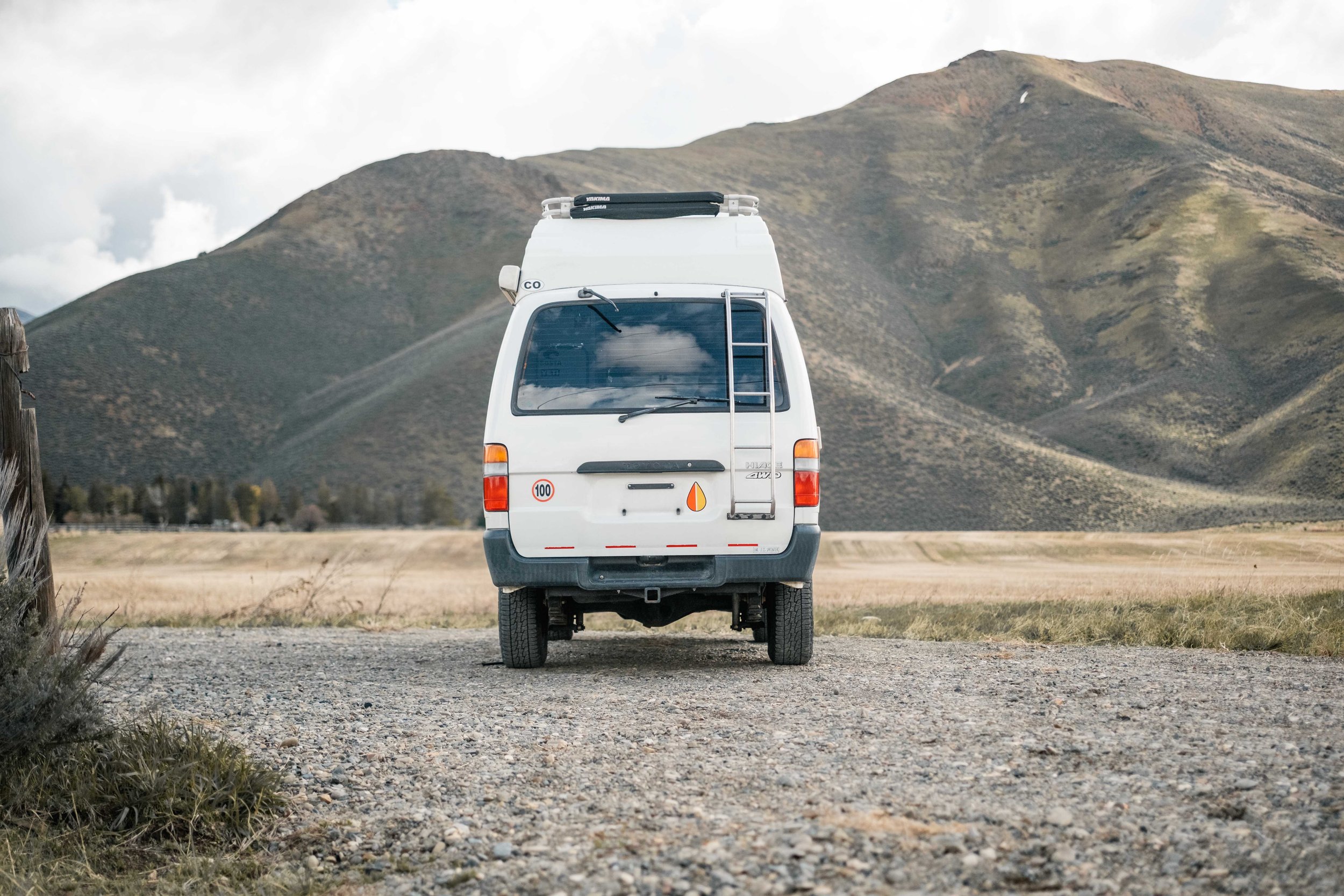 1996-toyota-hiace-camper-for-sale-08