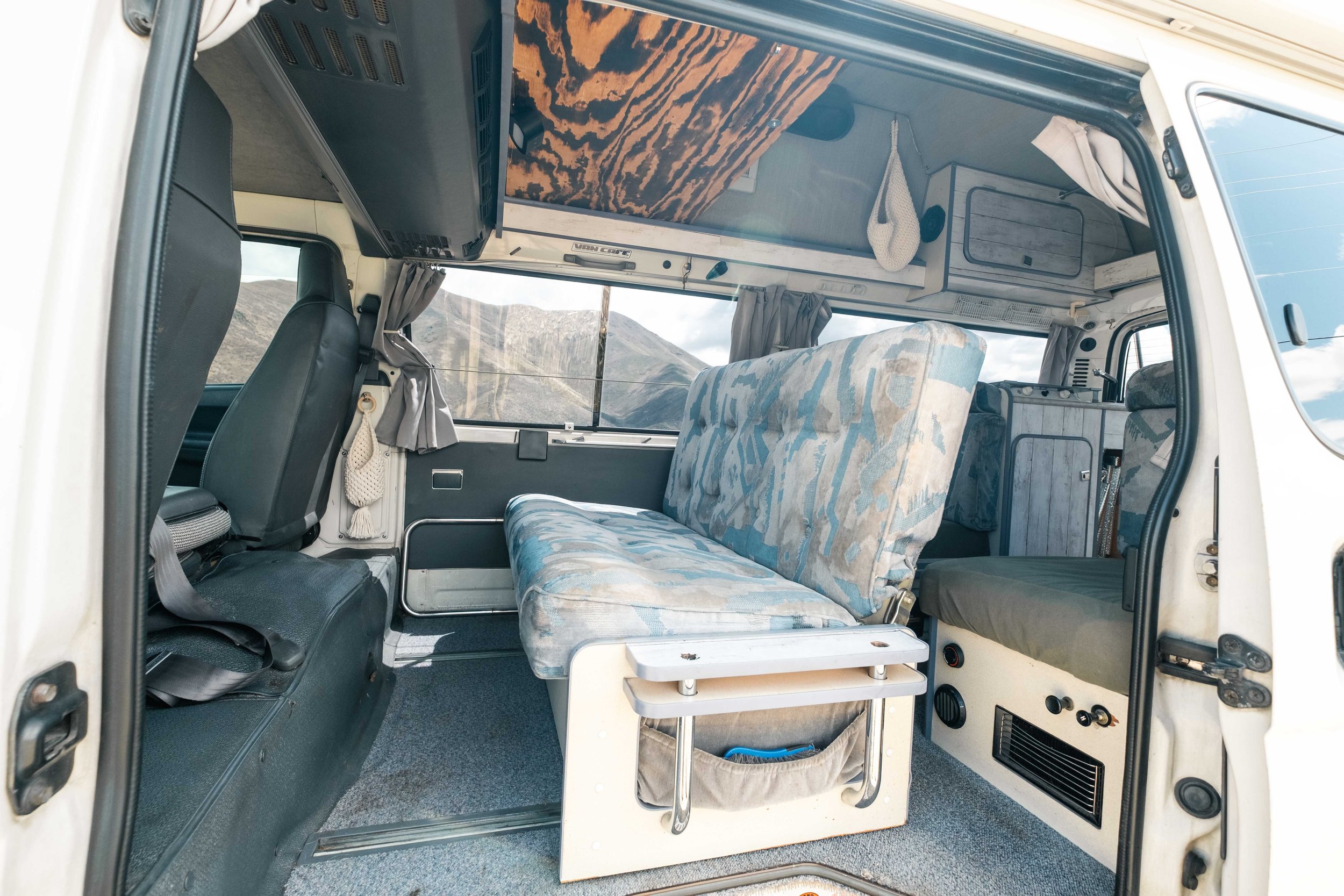 1996-toyota-hiace-camper-for-sale-16