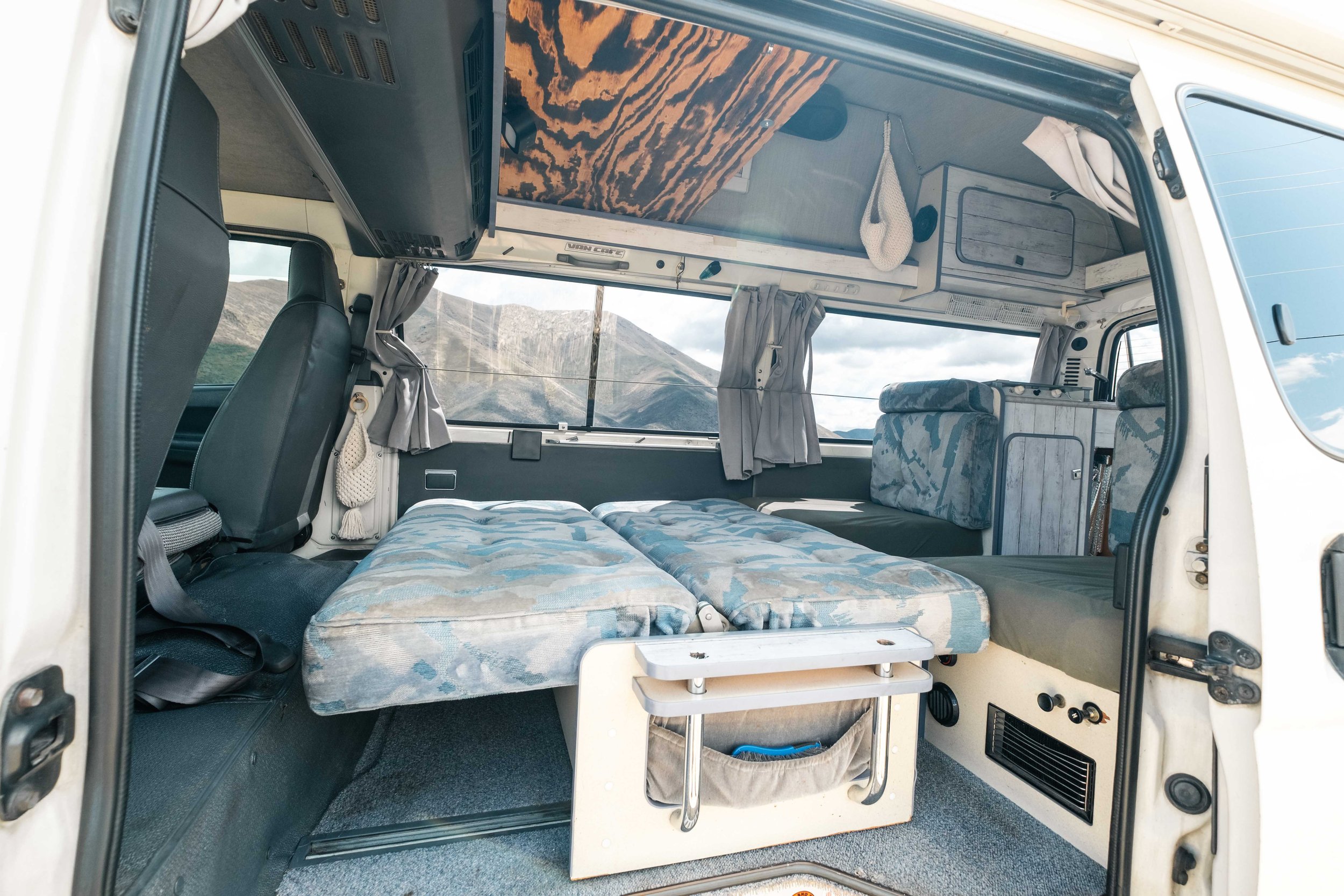 1996-toyota-hiace-camper-for-sale-18