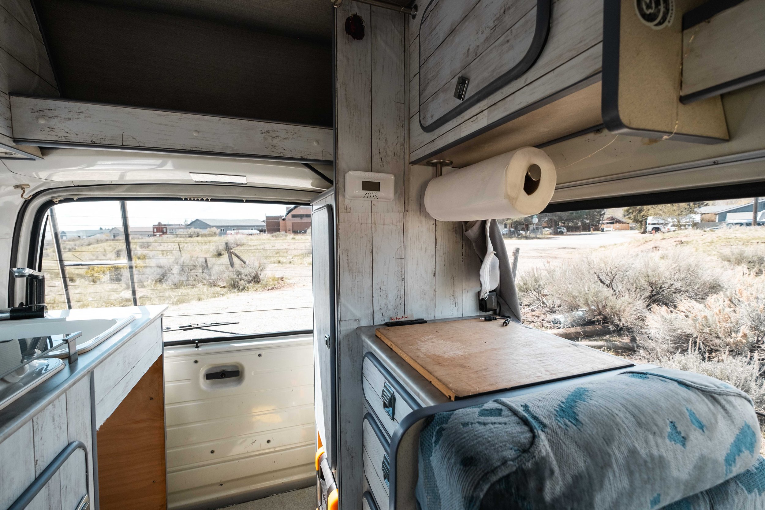 1996-toyota-hiace-camper-for-sale-23