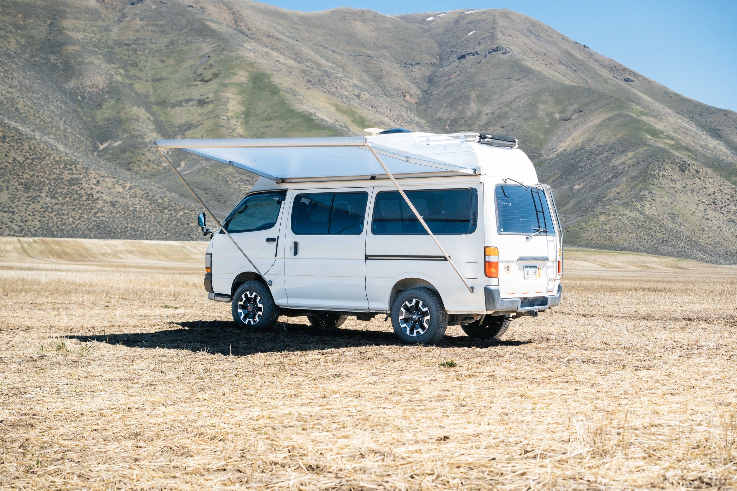 1996-toyota-hiace-camper-for-sale-28