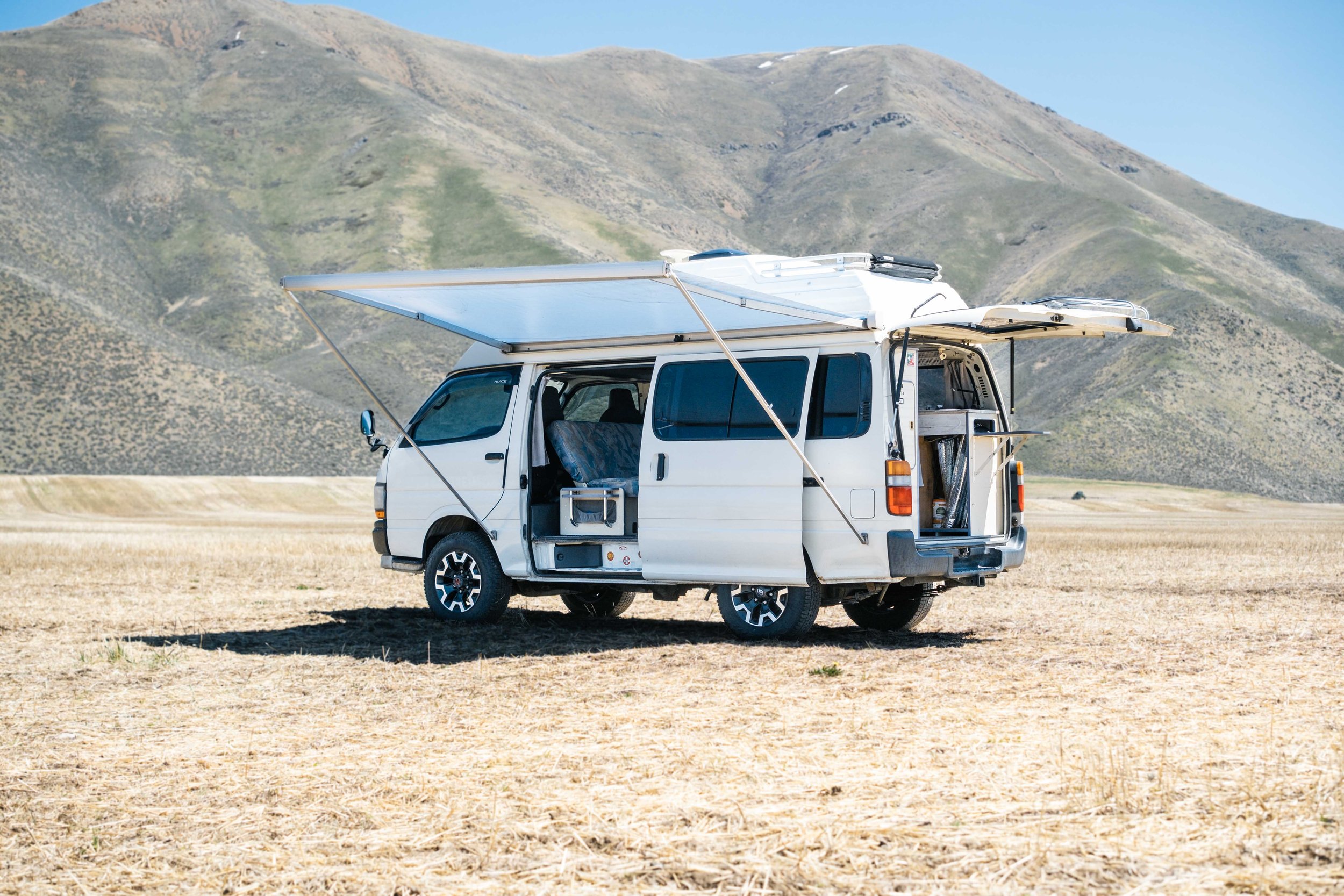 1996-toyota-hiace-camper-for-sale-29