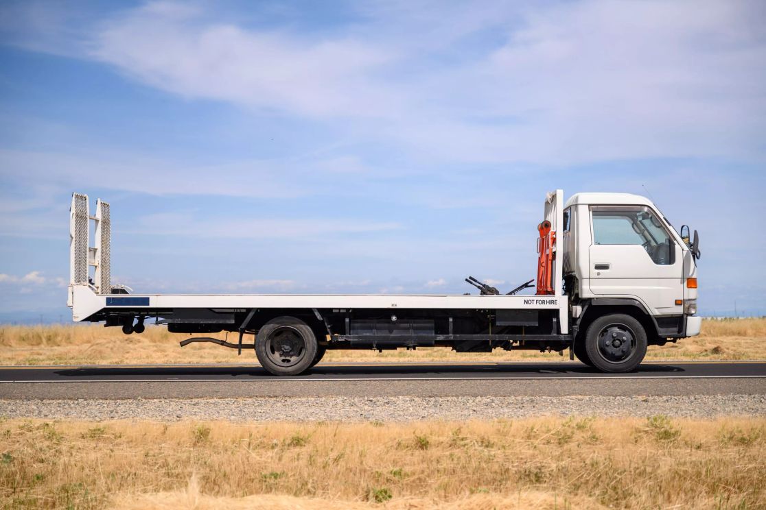1997-toyota-dyna-car-hauler-for-sale-02