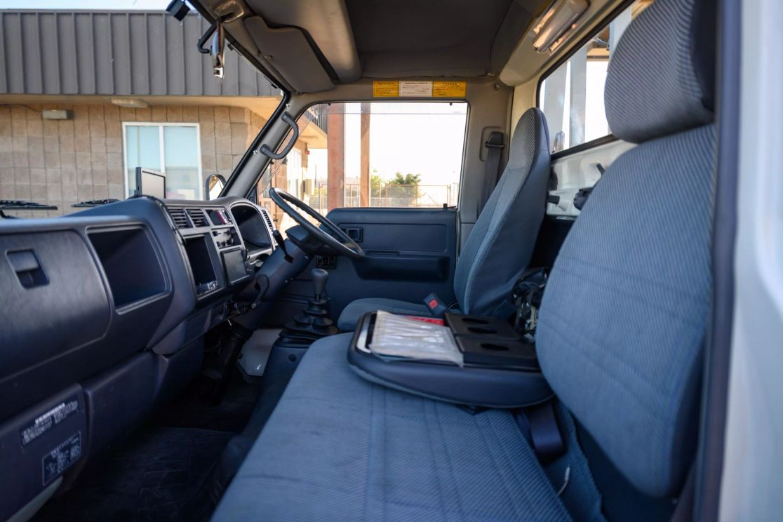 1997-toyota-dyna-car-hauler-for-sale-18