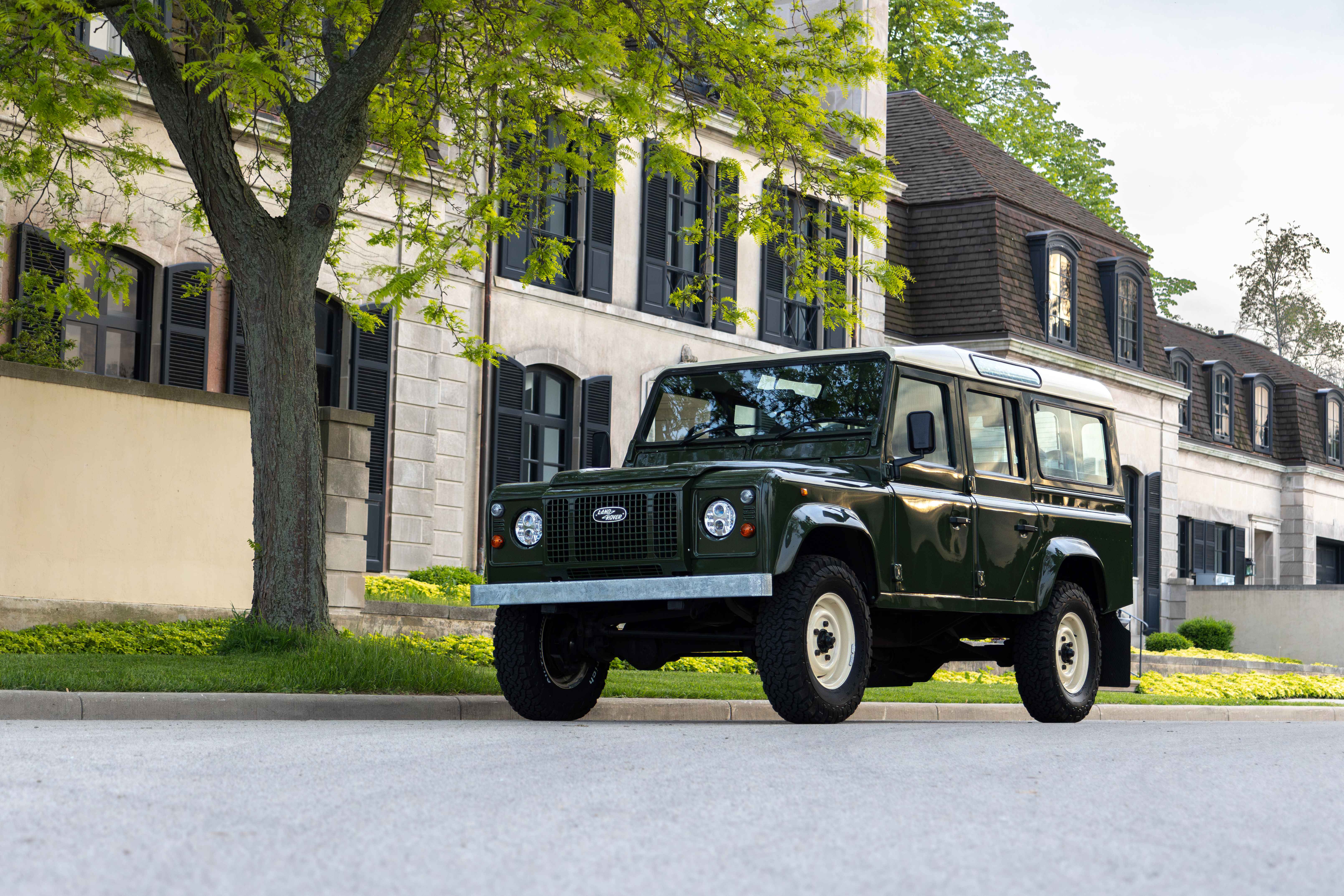 1998-Land-Rover-Defender-RHD-110-300TDI-for-sale-06