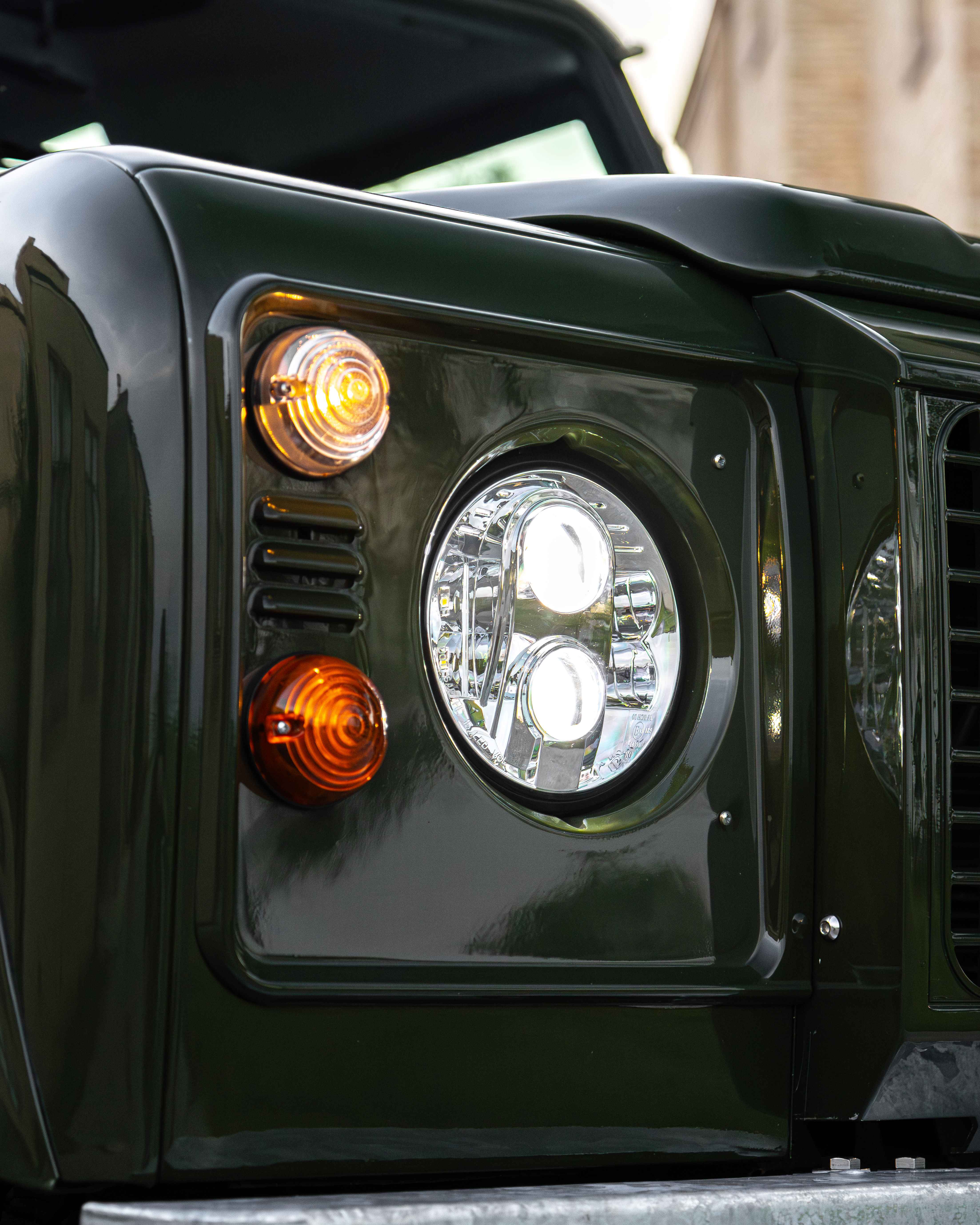 1998-Land-Rover-Defender-RHD-110-300TDI-for-sale-08