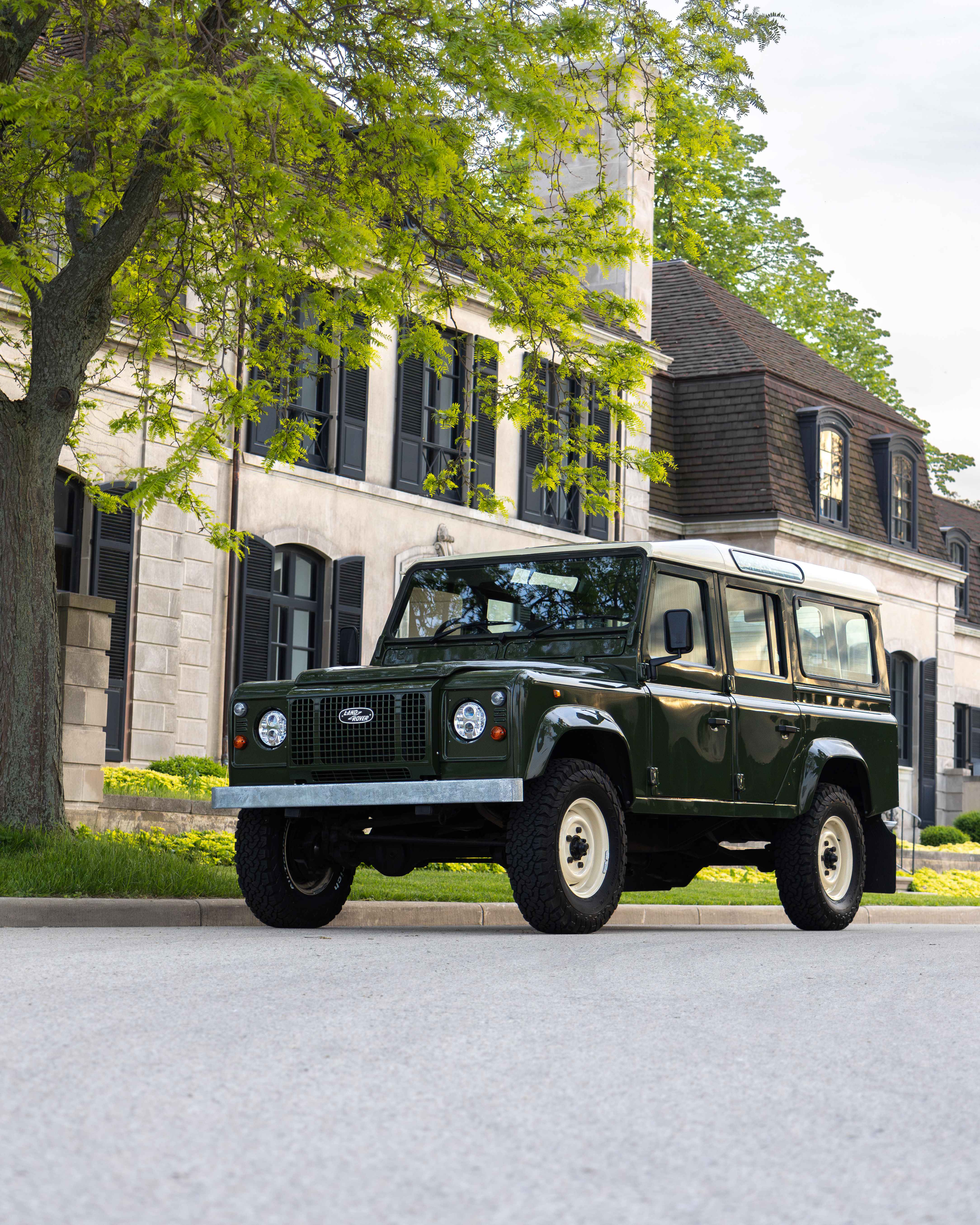 1998-Land-Rover-Defender-RHD-110-300TDI-for-sale-19
