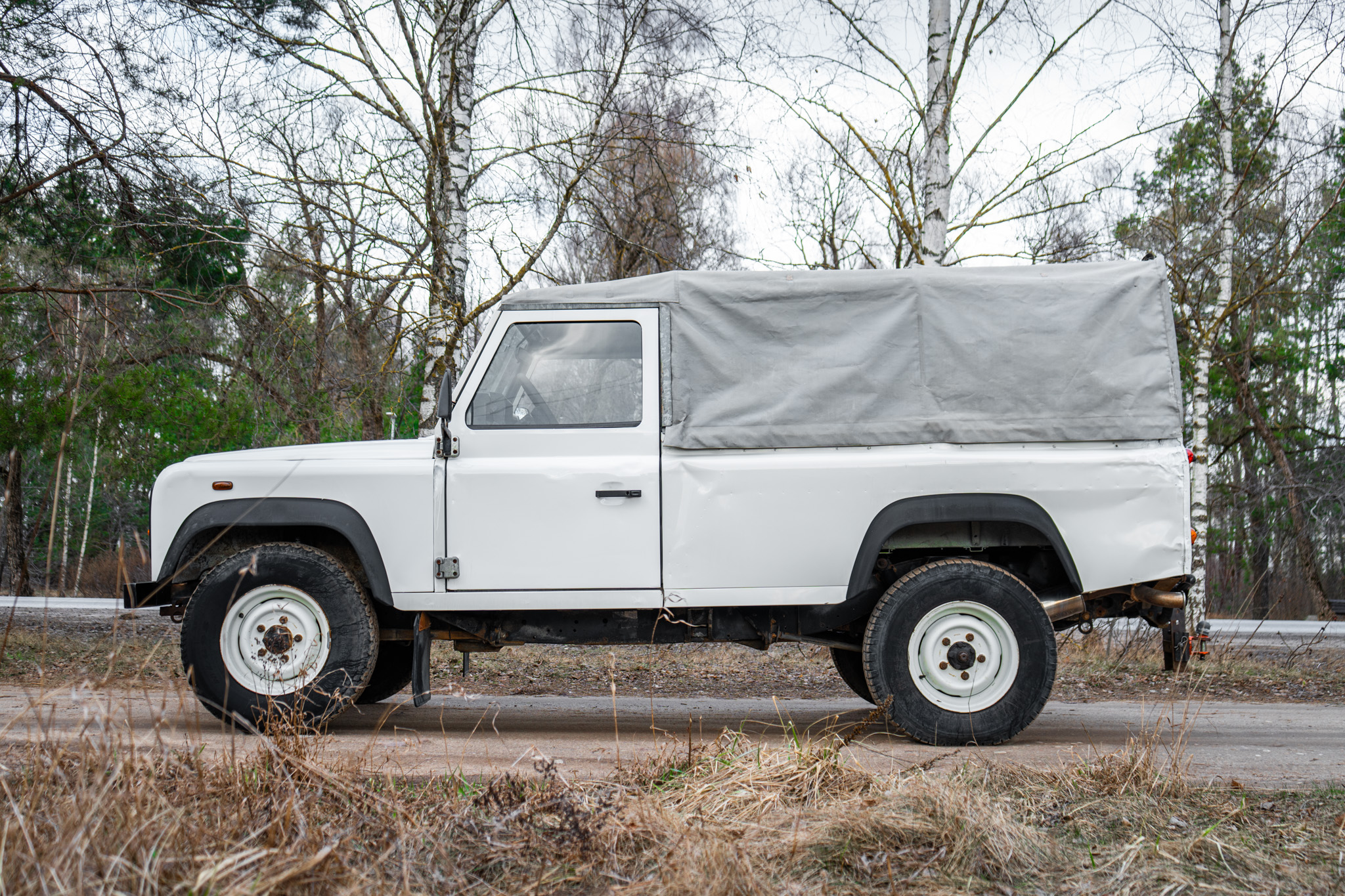 1999-land-rover-defender-for-sale-18