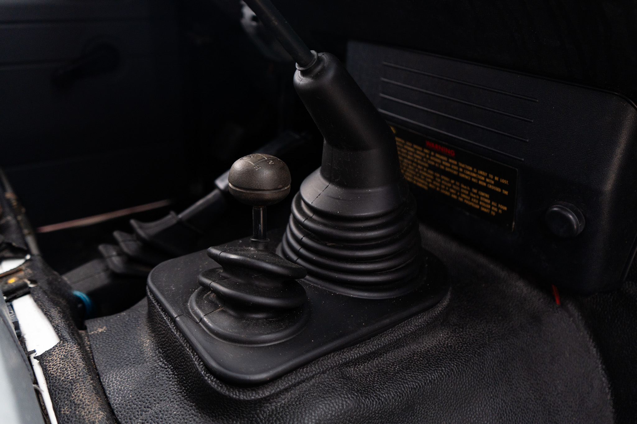 1999-land-rover-defender-for-sale-42
