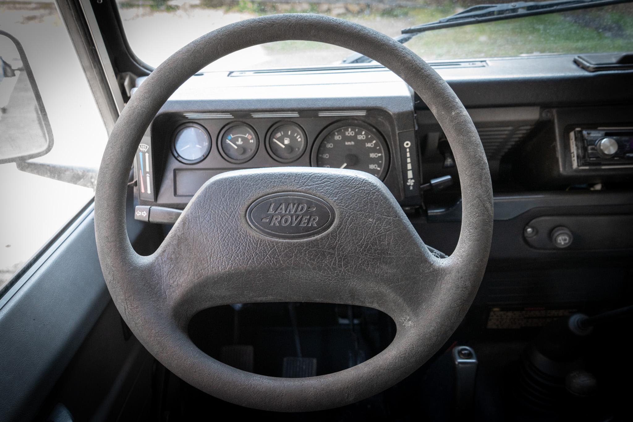 1999-land-rover-defender-for-sale-46