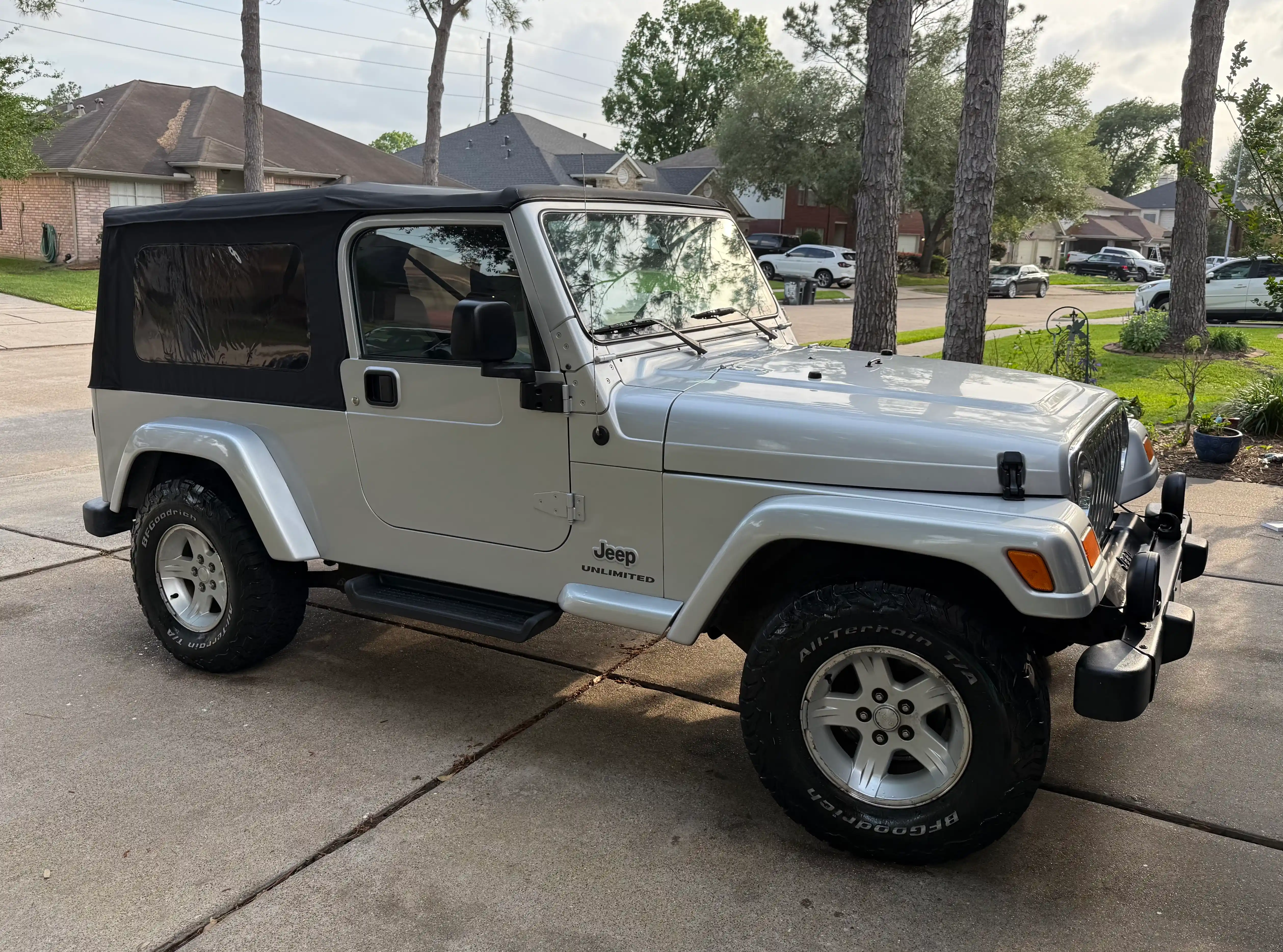 2005-jeep-wrangler-unlimited-texas-for-sale-01