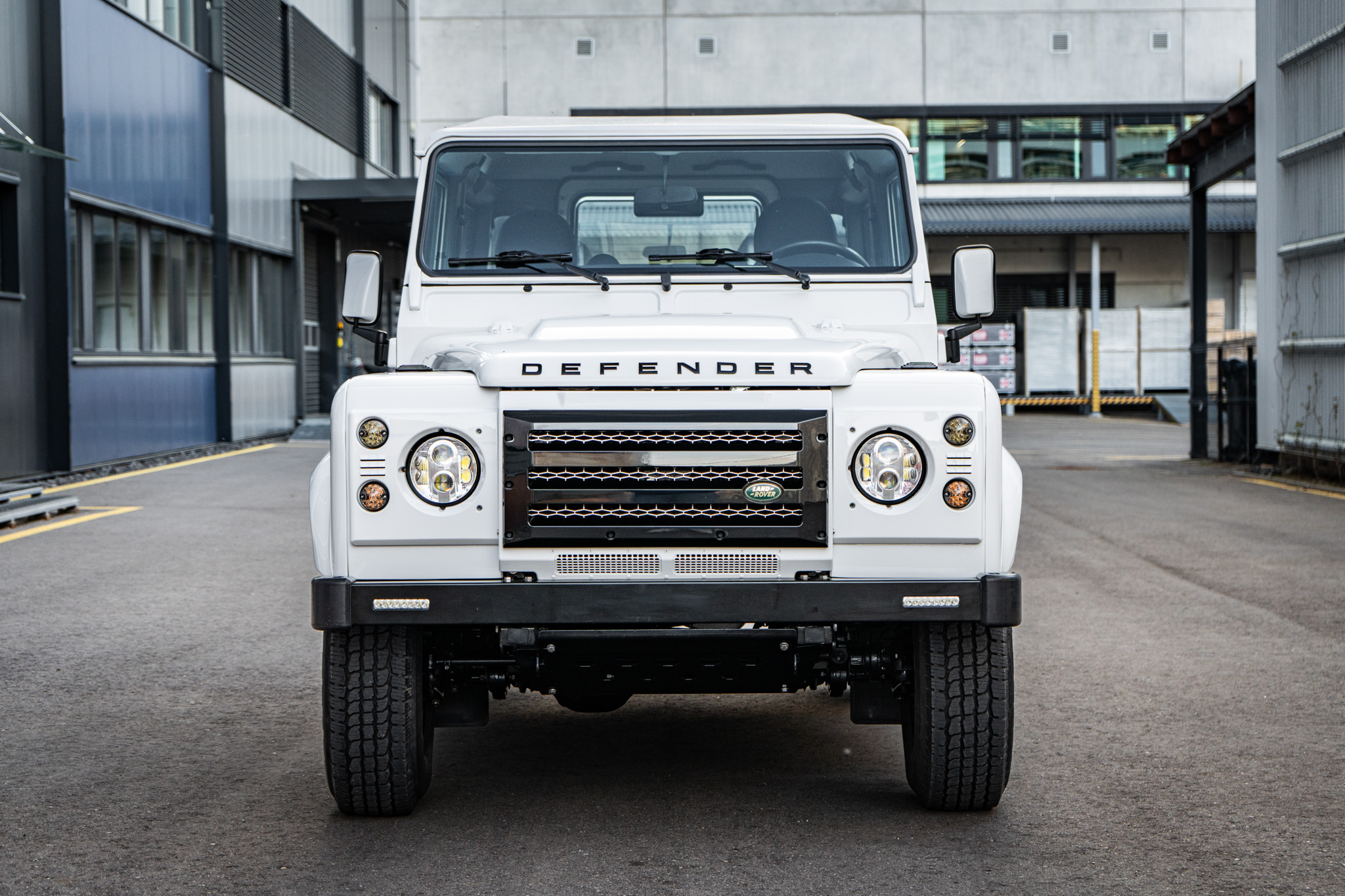 2007-land-rover-defender-90-station-wagon-for-sale-03