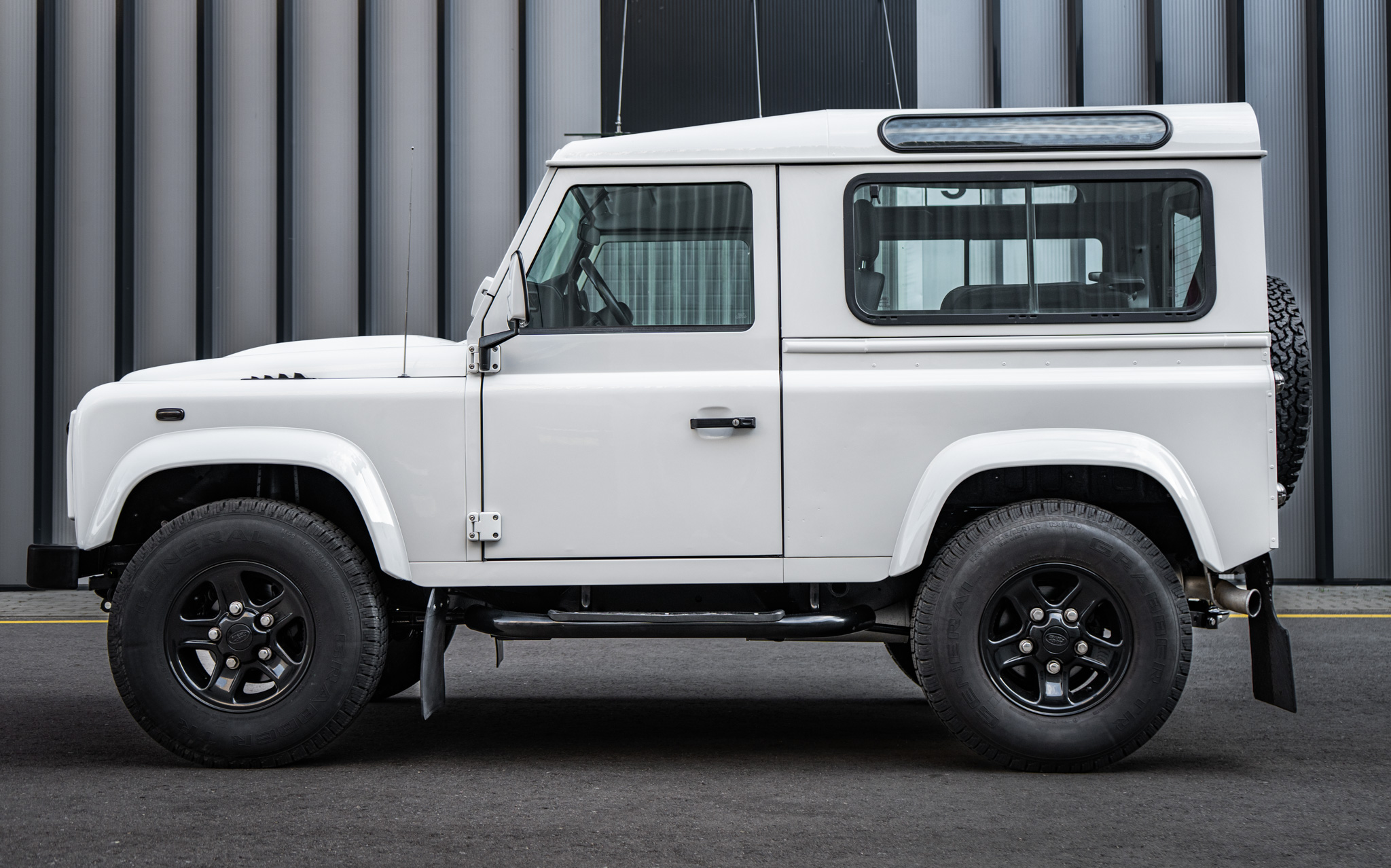 2007-land-rover-defender-90-station-wagon-for-sale-07