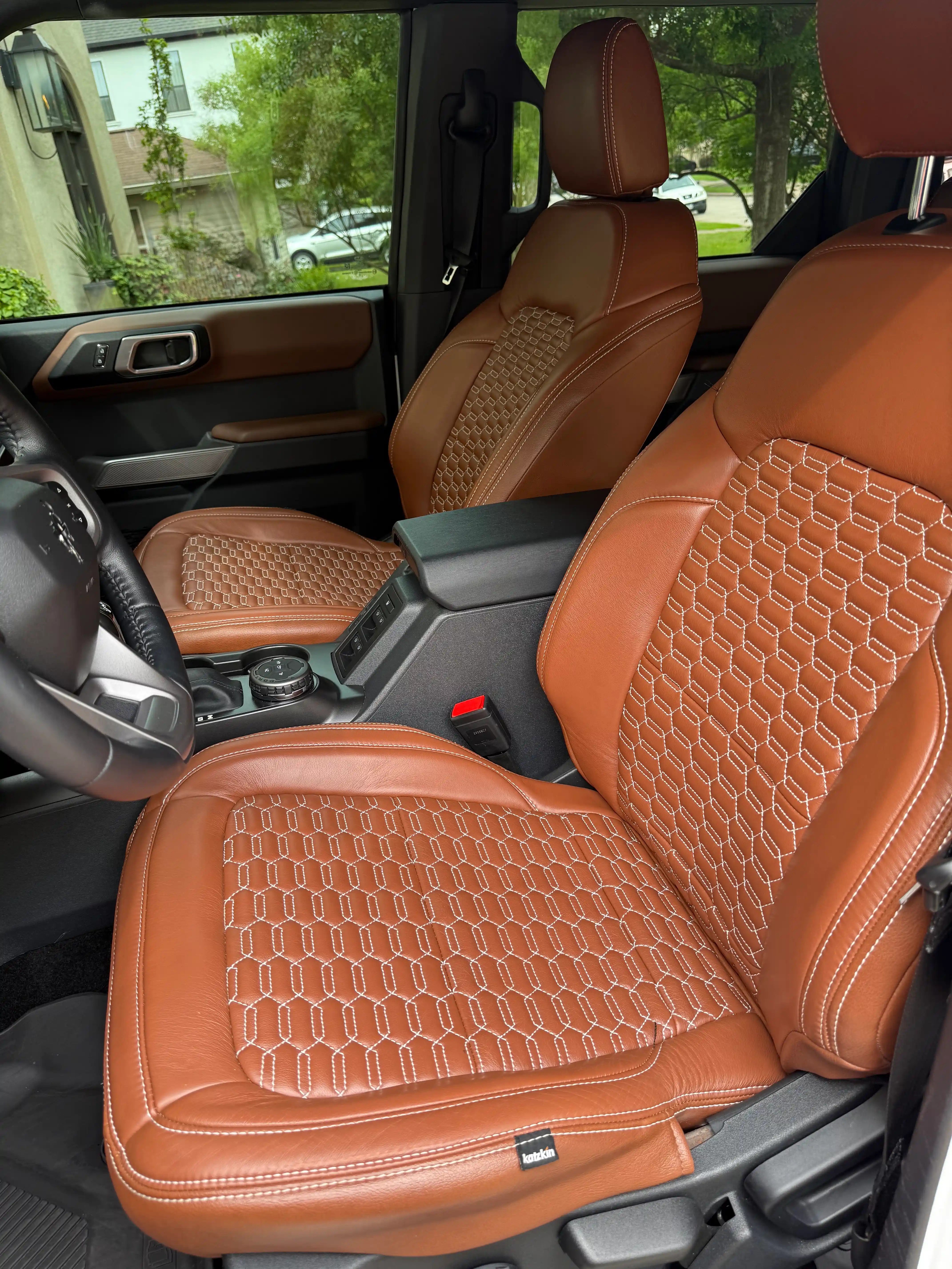 2023-ford-bronco-outer-banks-for-sale-12
