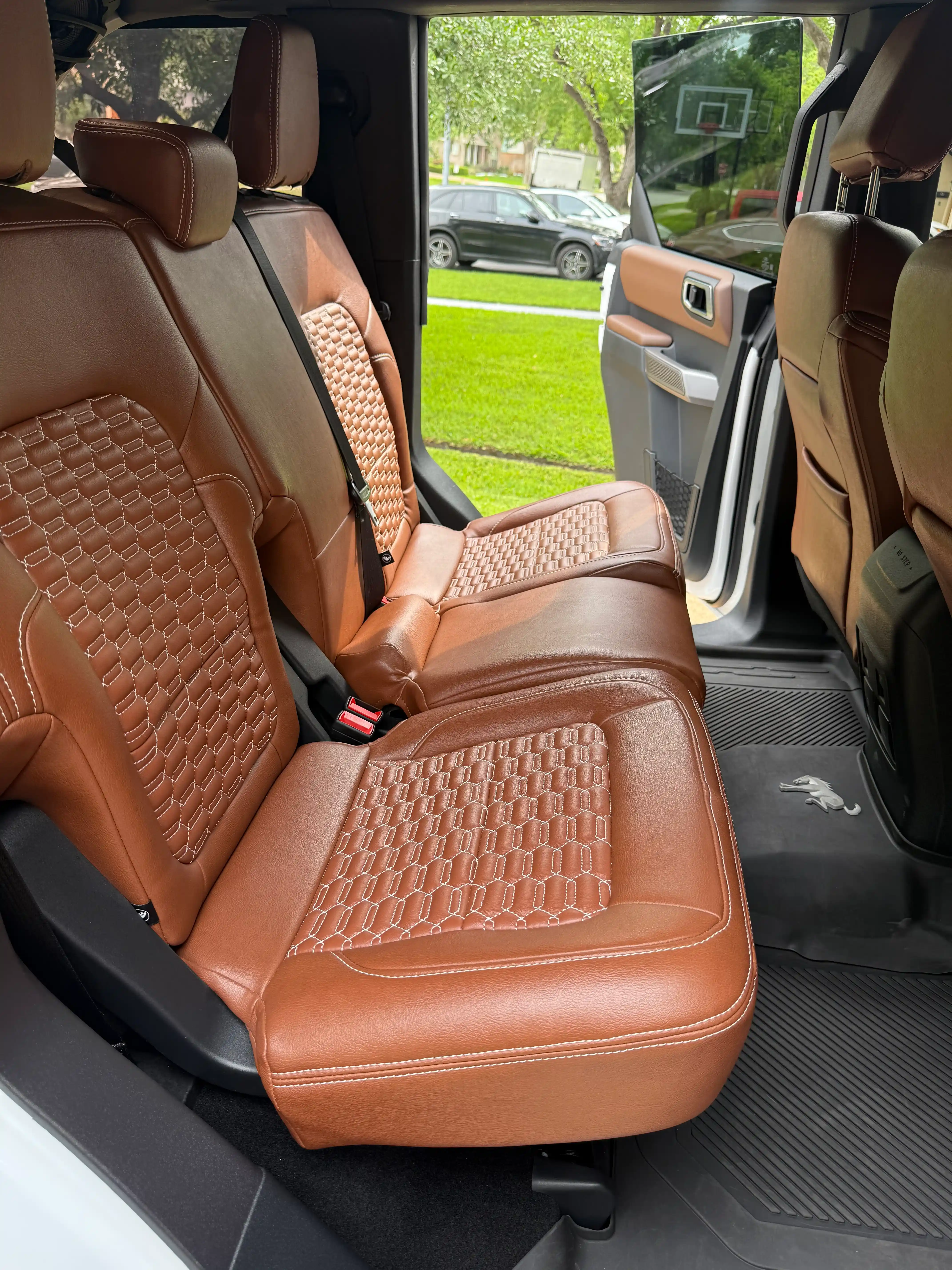 2023-ford-bronco-outer-banks-for-sale-18