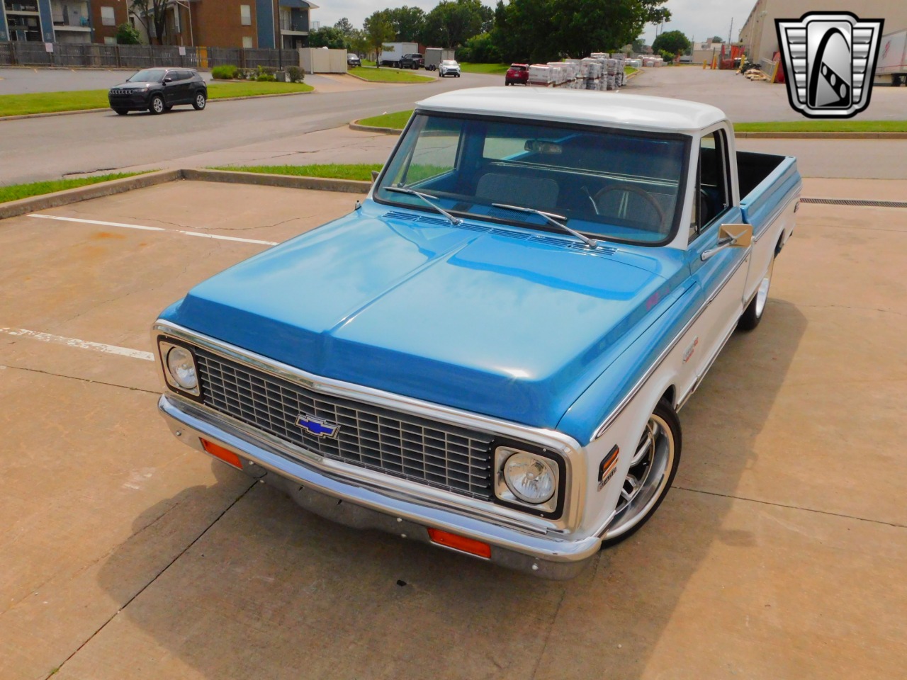 1971-chevrolet-ck-custom-lowered-for-sale-03
