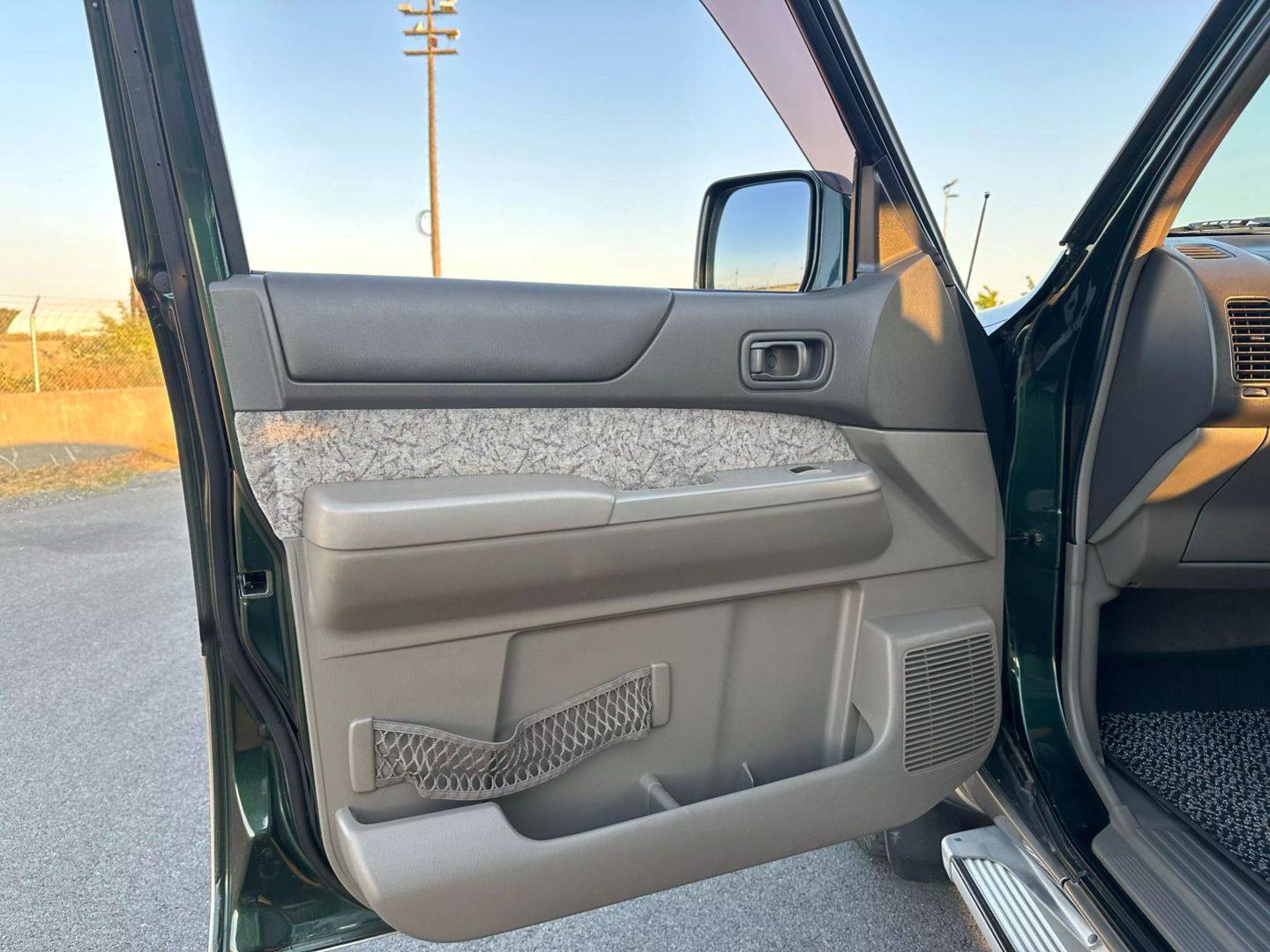 1997-nissan-safari-for-sale-jdm-32