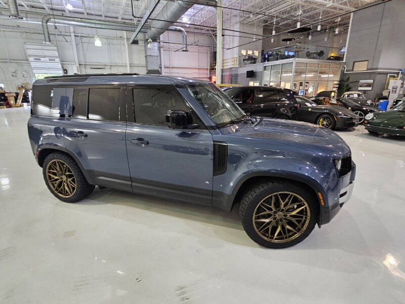 2023-land-rover-defender-110-se-awd-4dr-suv (1)