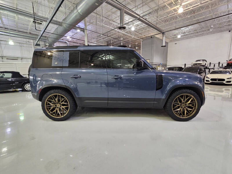 2023-land-rover-defender-110-se-awd-4dr-suv (2)