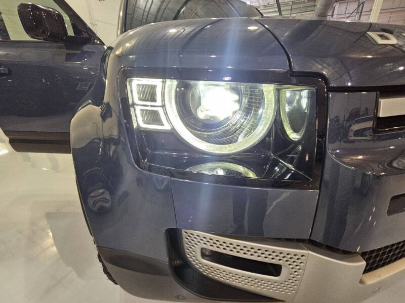 2023-land-rover-defender-110-se-awd-4dr-suv (20)